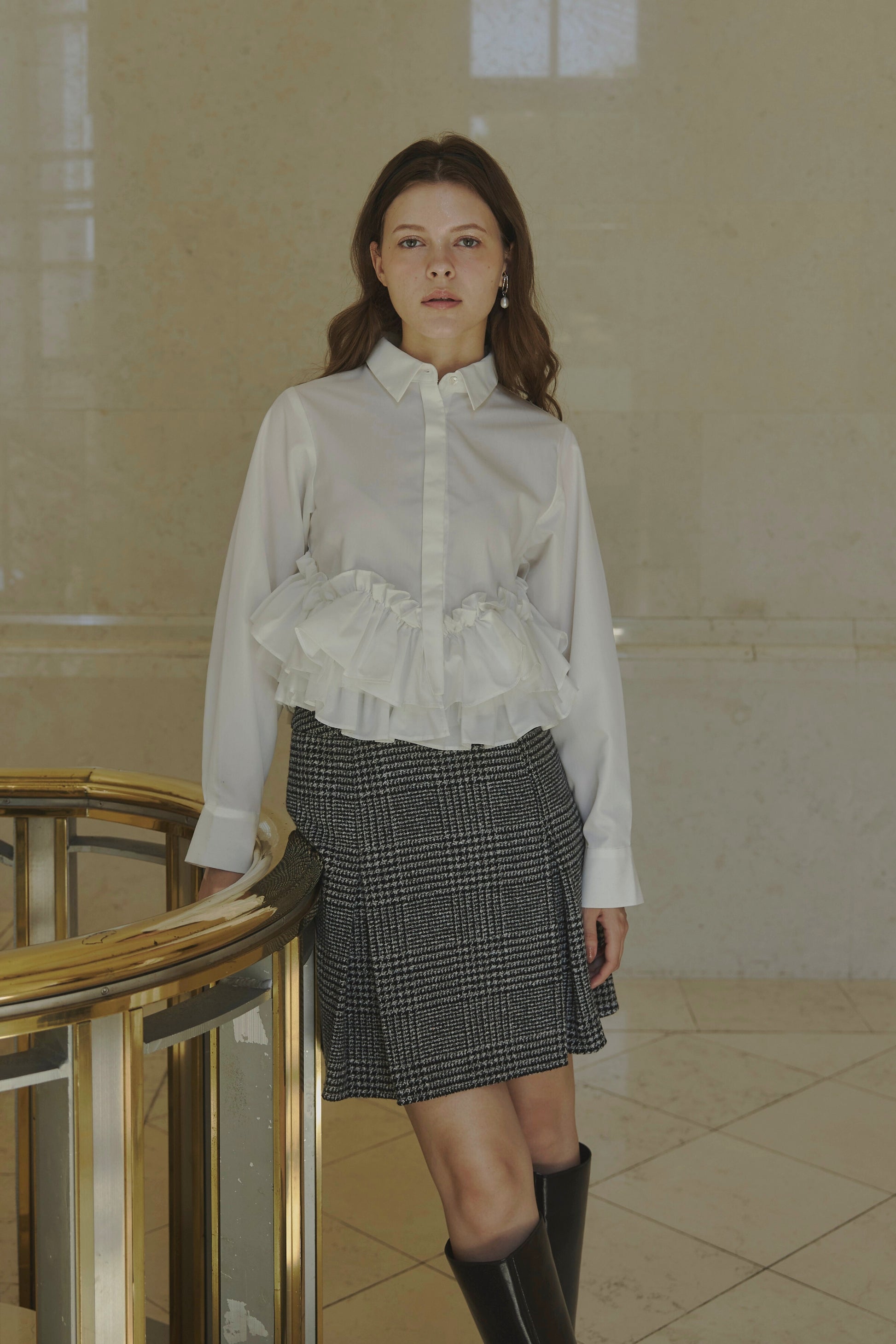Volume frill shirt