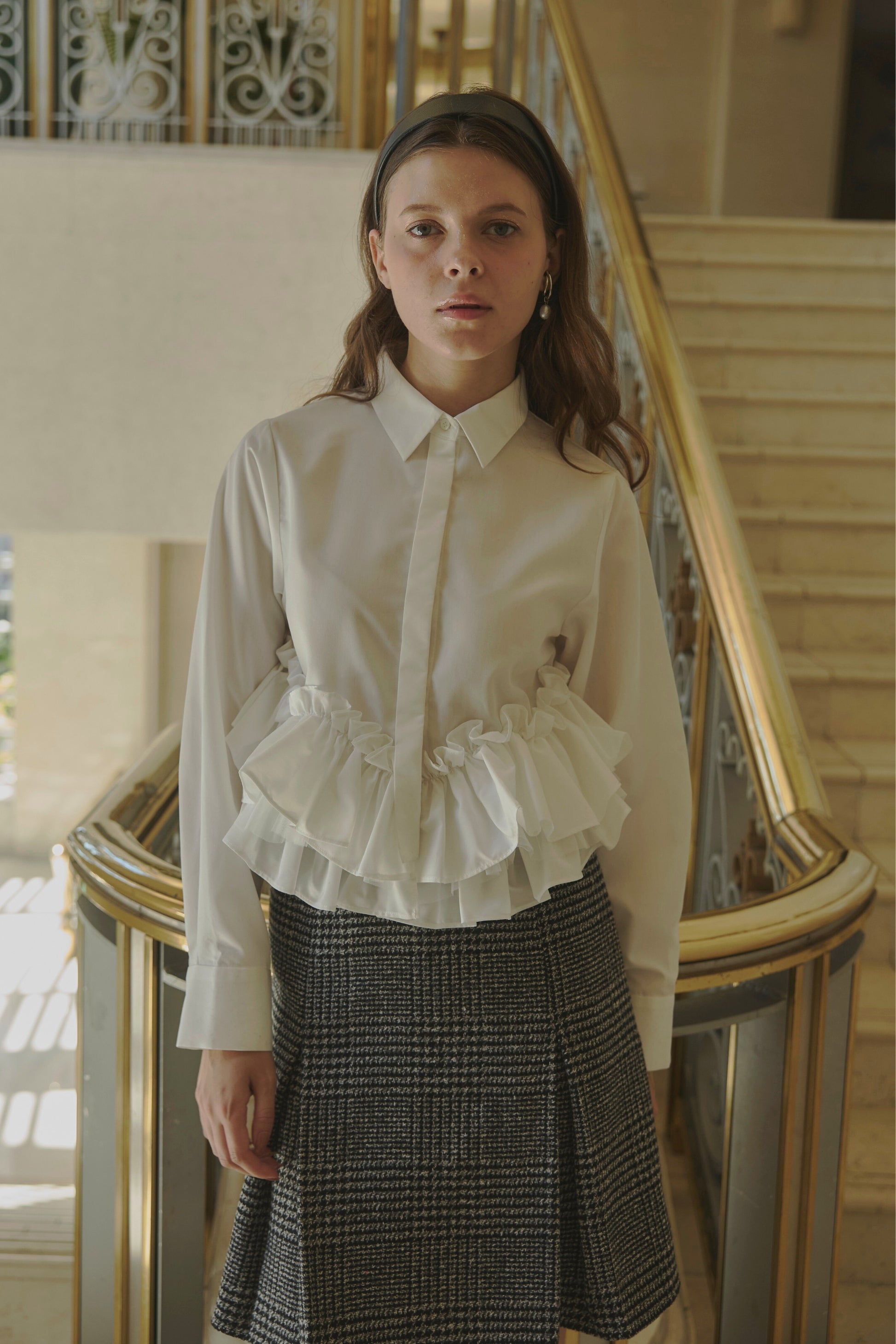 Volume frill shirt