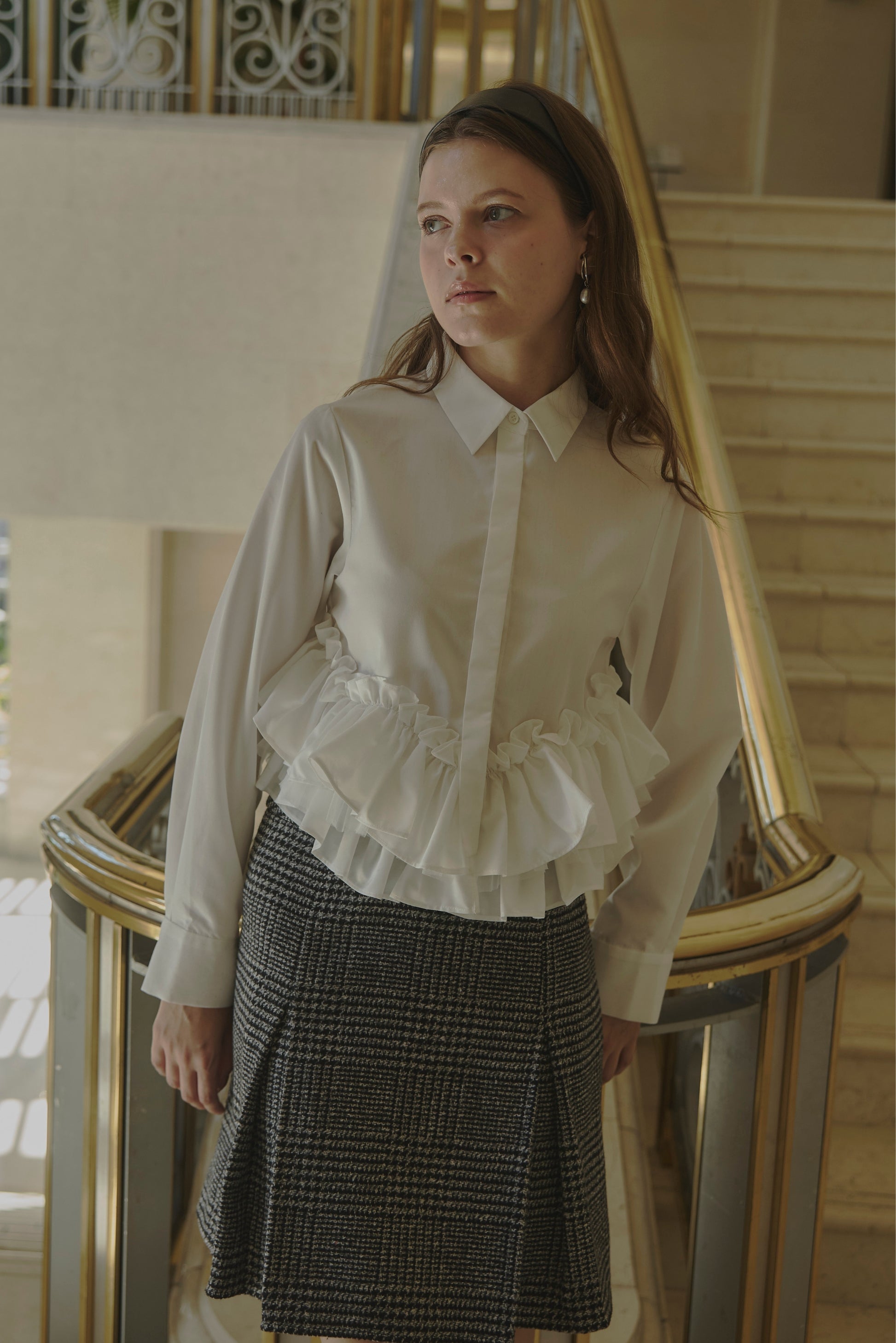 Volume frill shirt