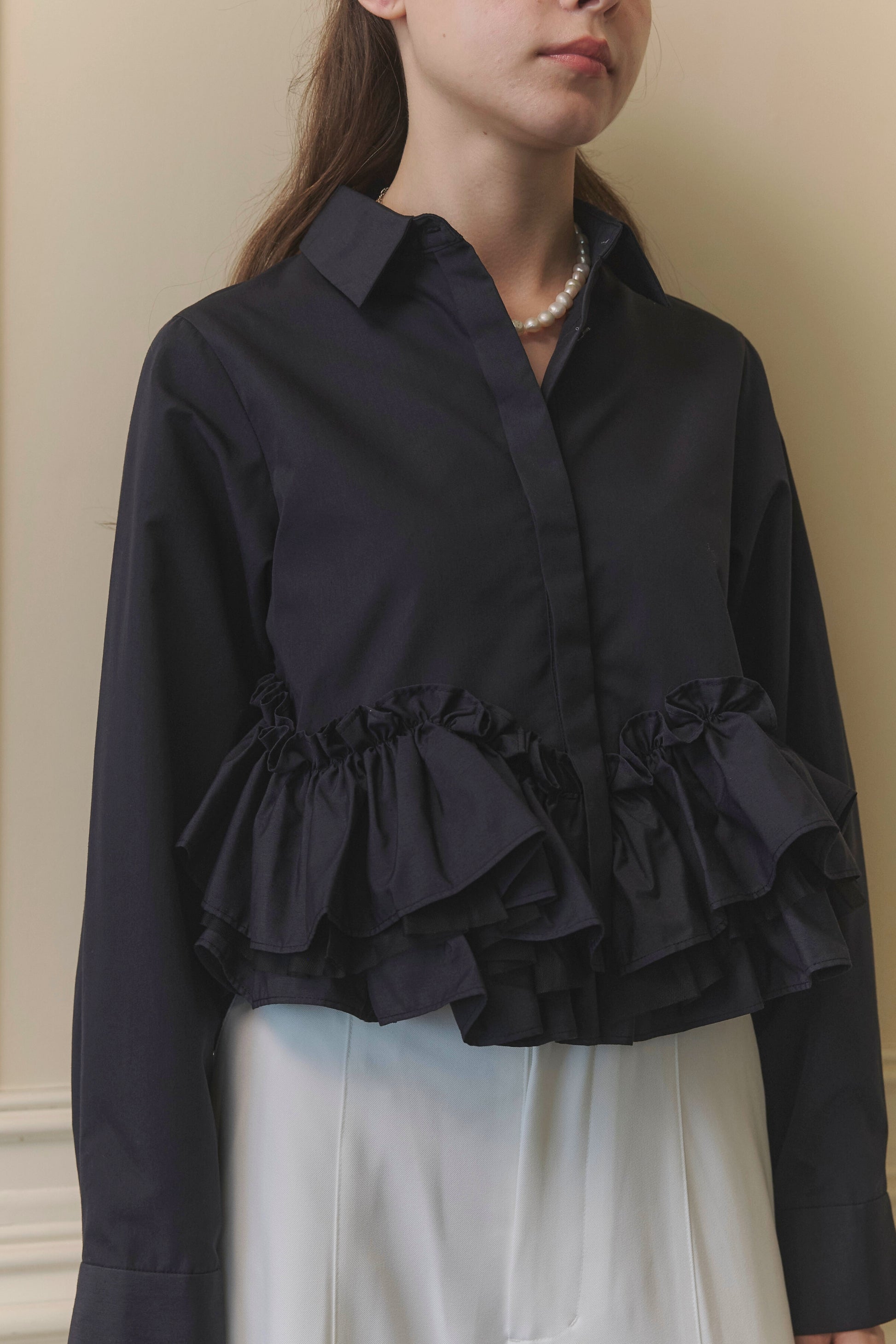 Volume frill shirt