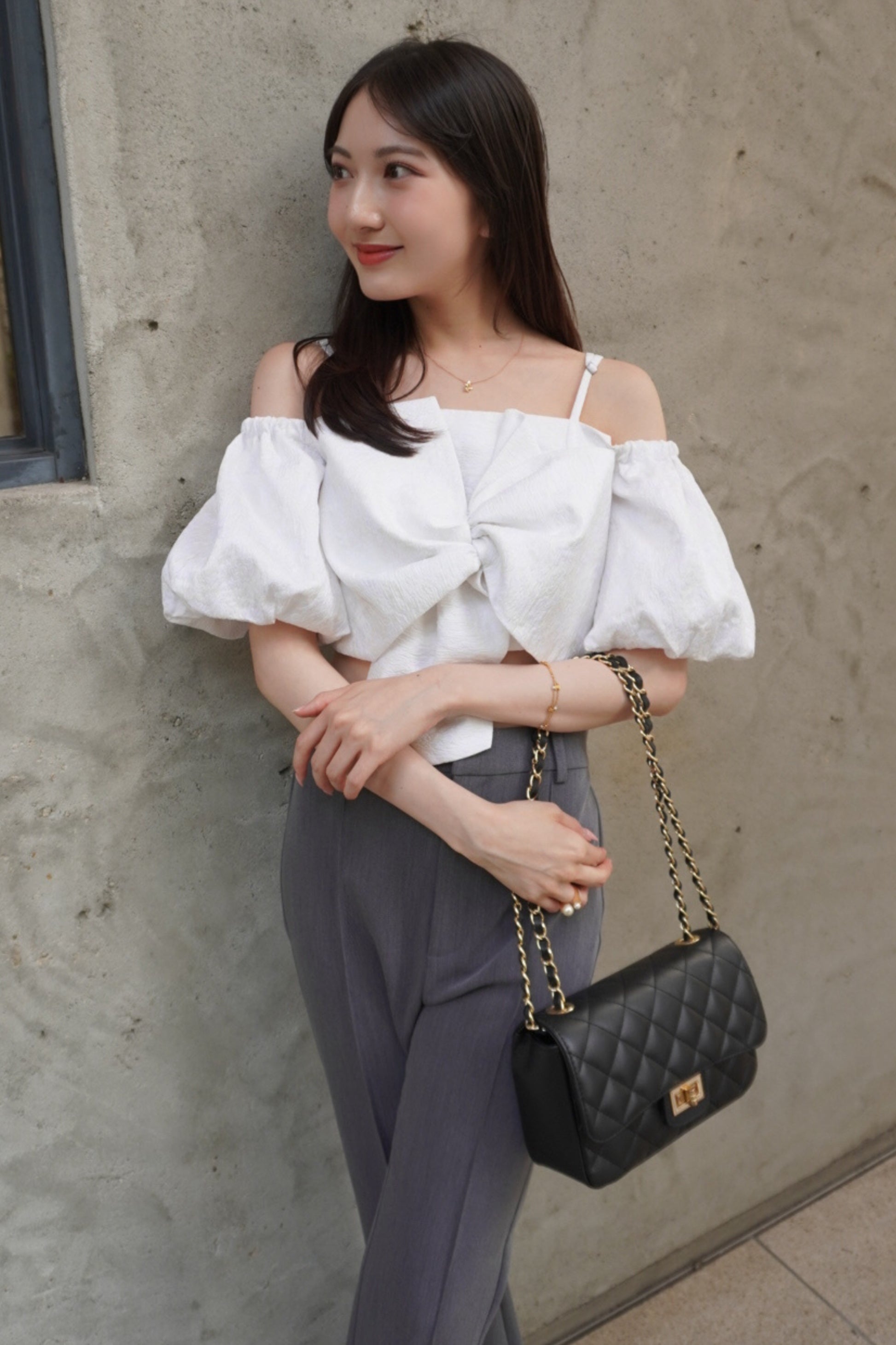 Pin tuck slim flare pants (gray)