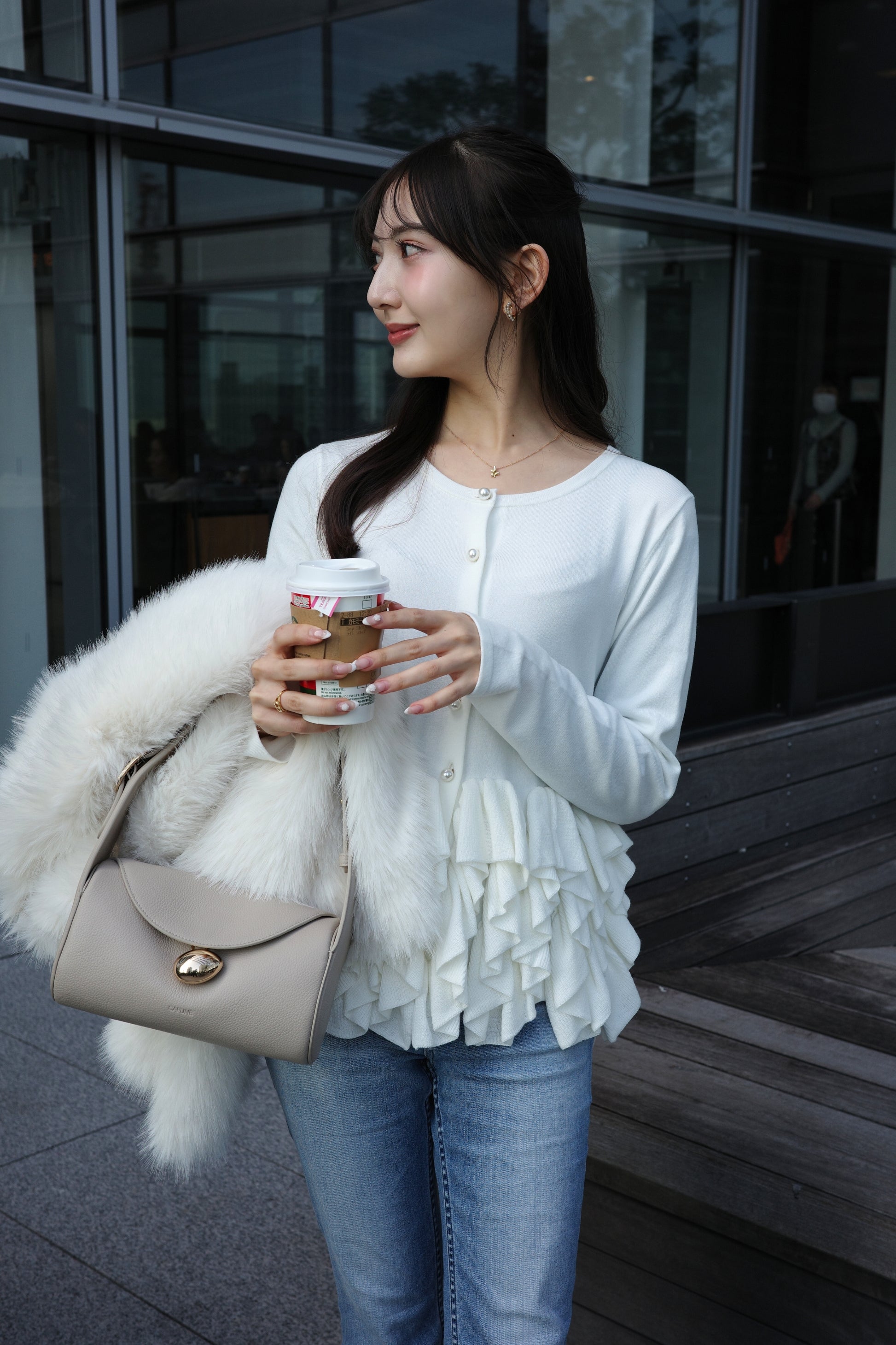 Frill hem knit cardigan