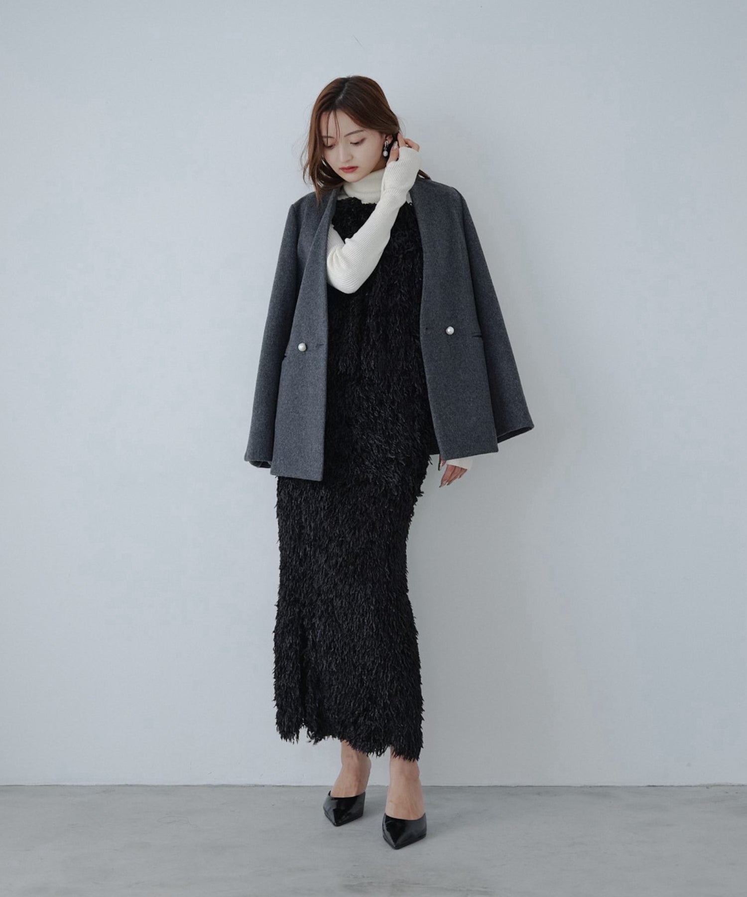 No collar pearl coat