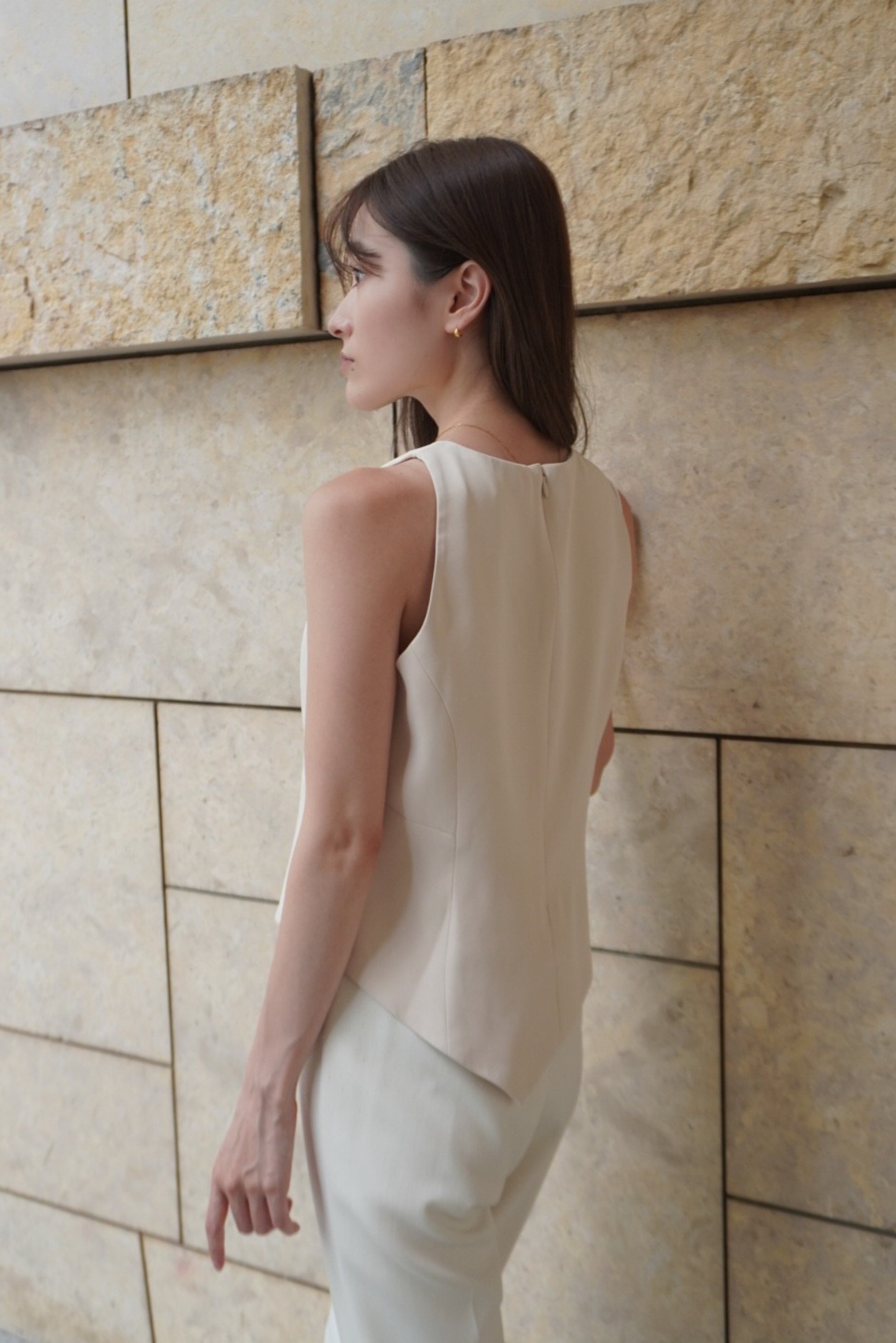 Shape tank