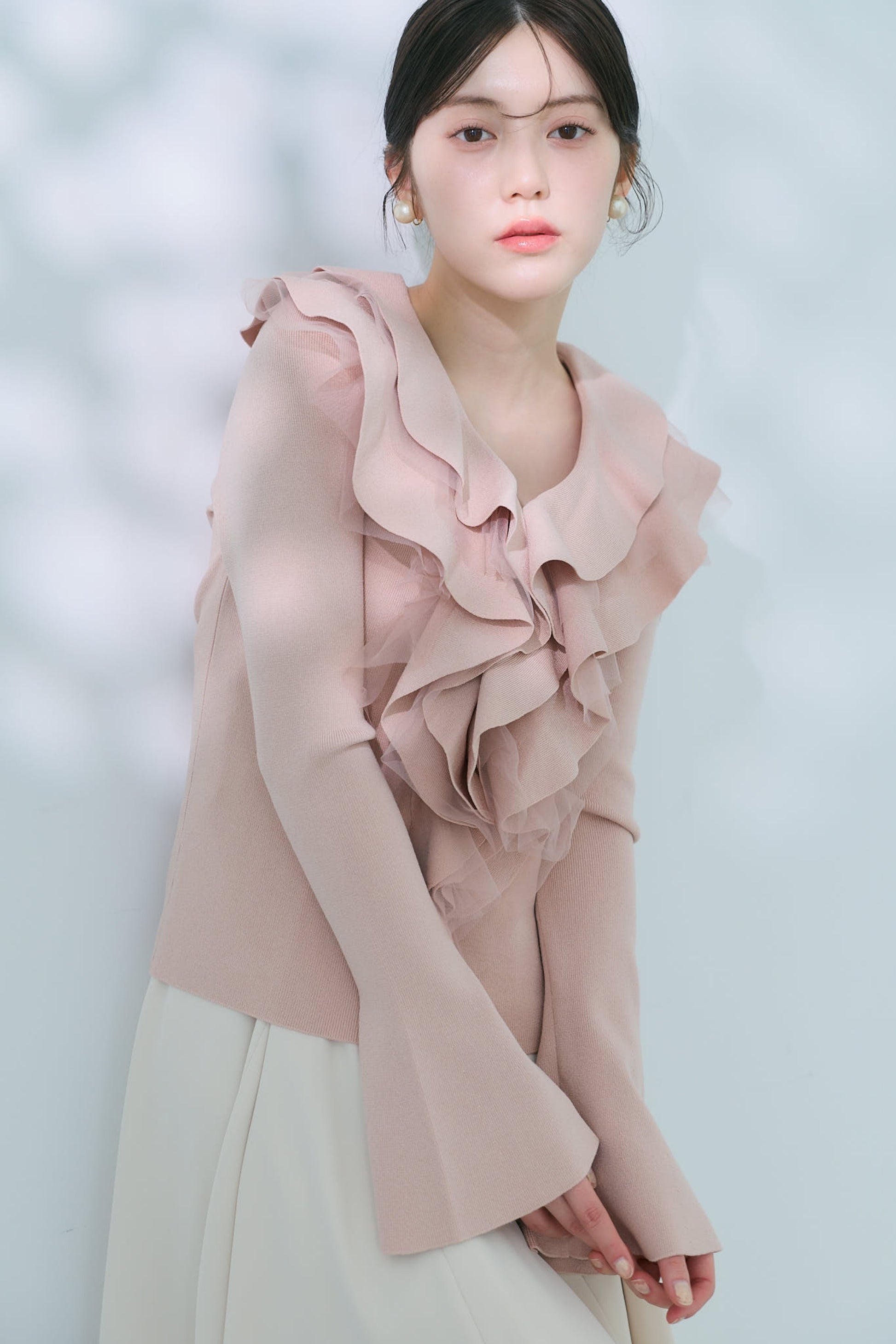 ラッフルフリルニット