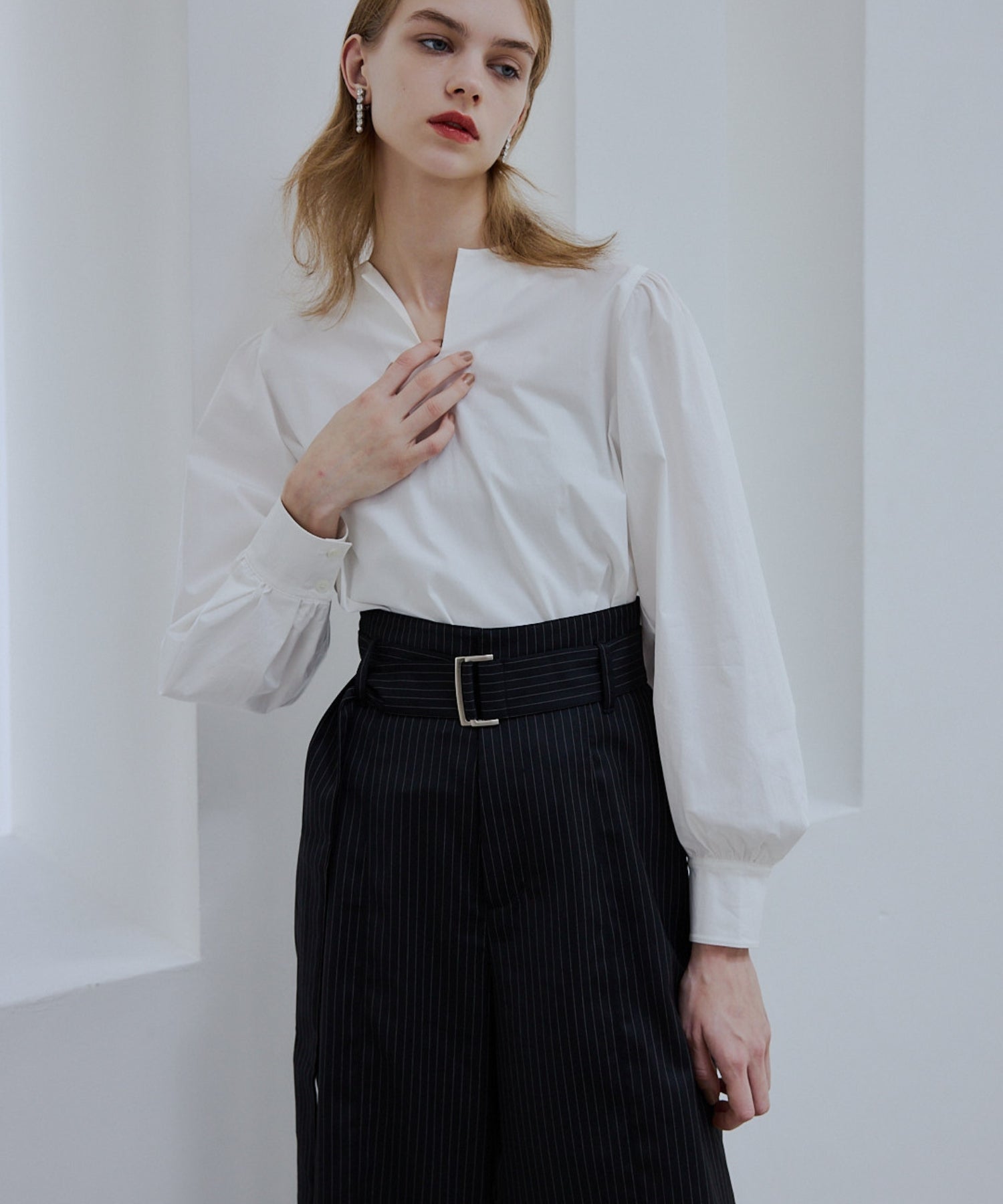 Belted wide pants【Black stripe】