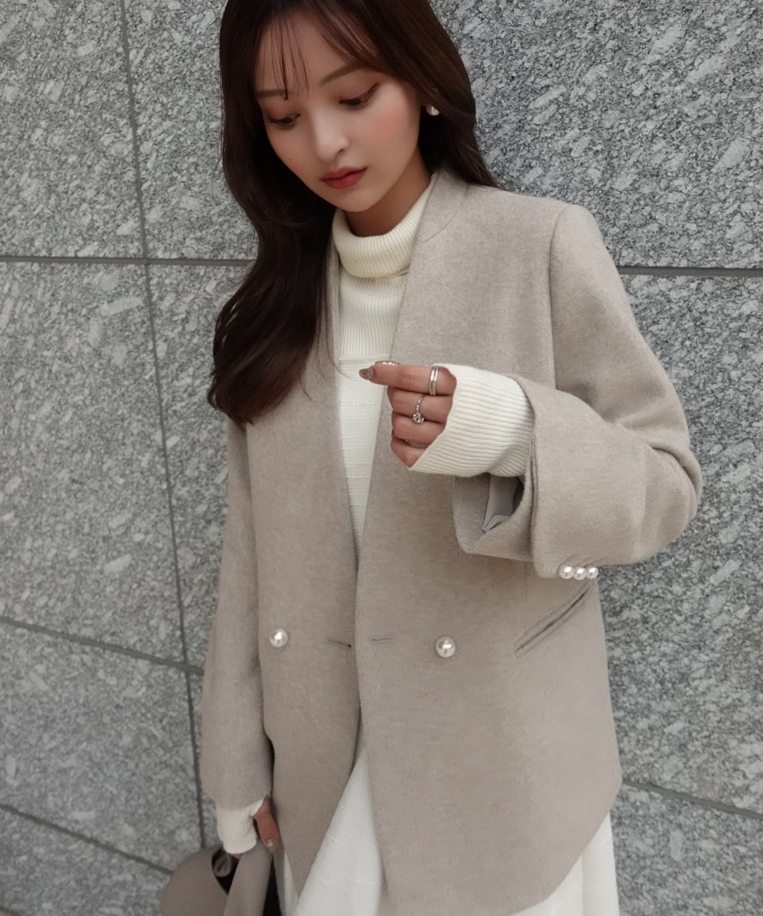 No collar pearl coat