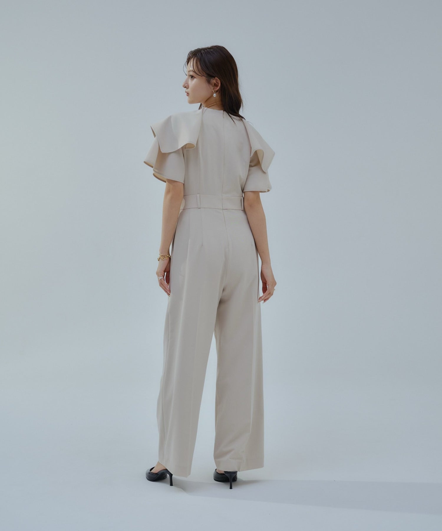 Frill collar all-in-one