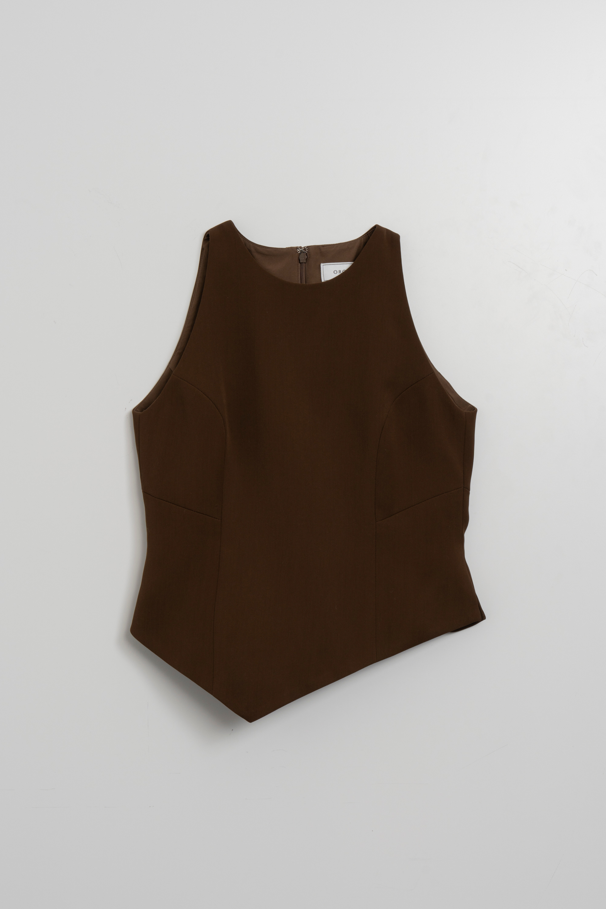 Shape tank