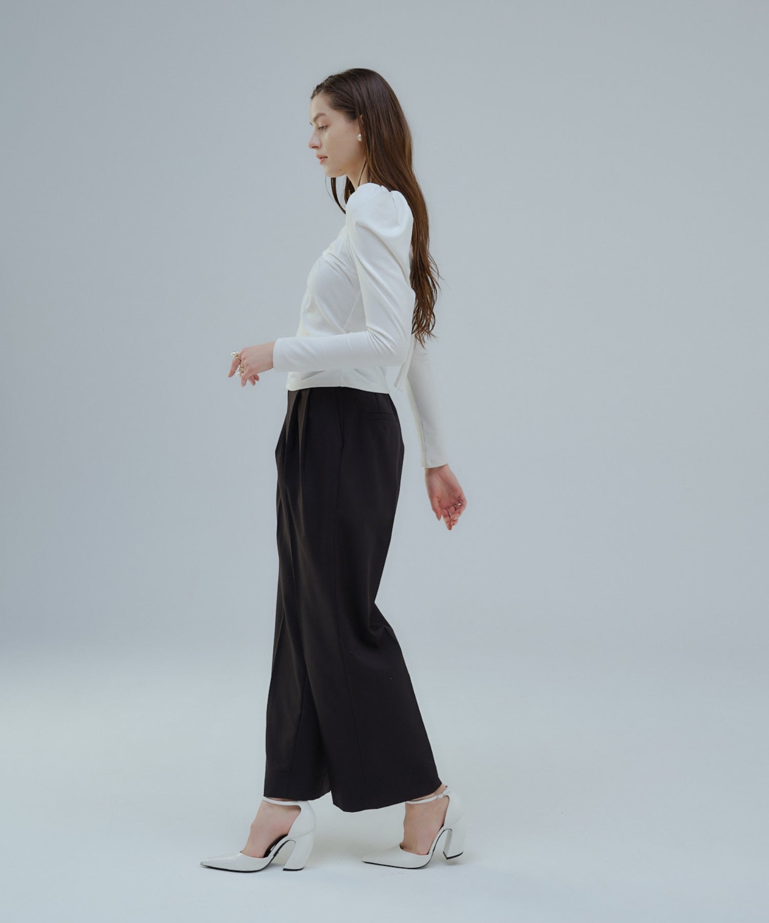 Tuck wide pants