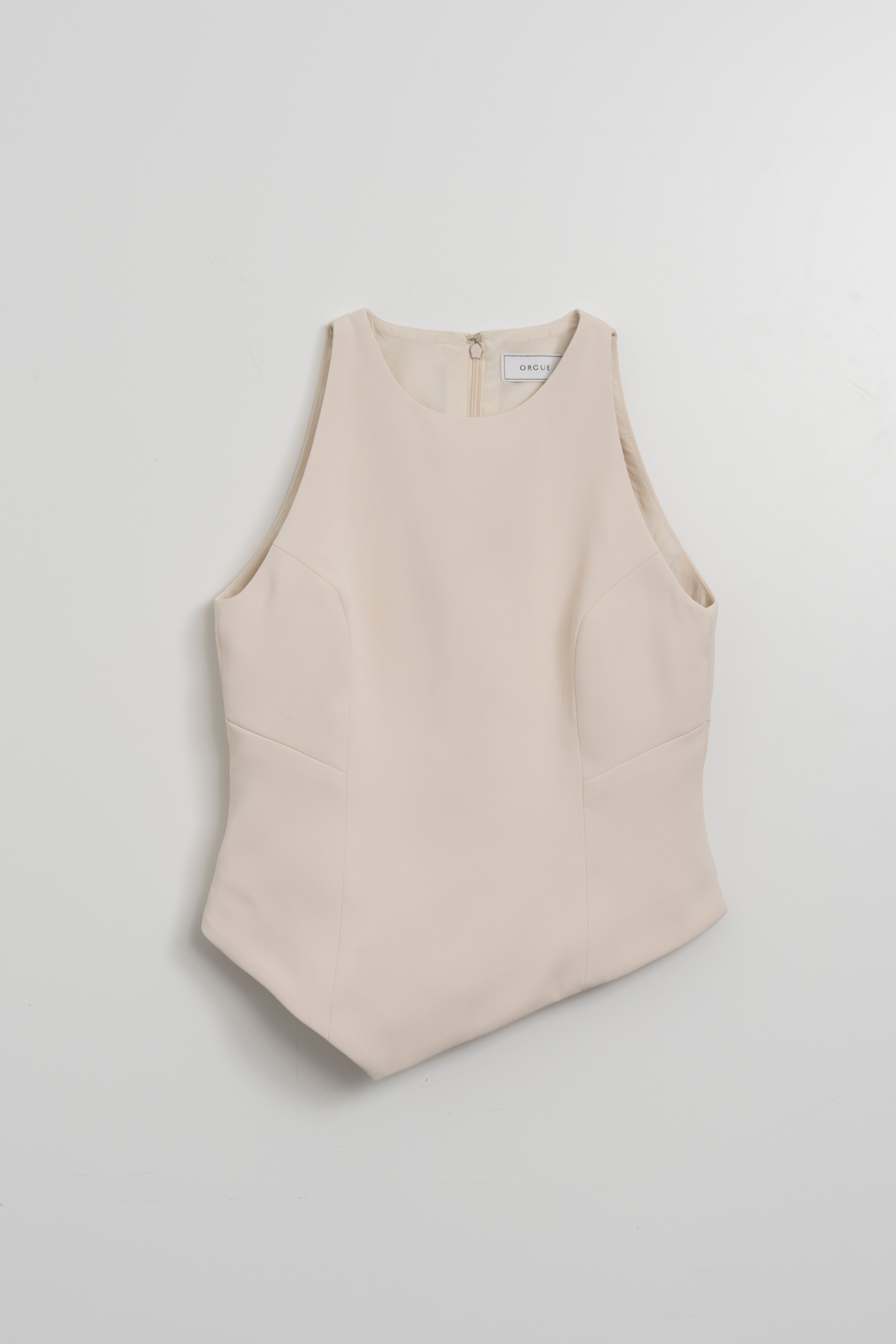 Shape tank
