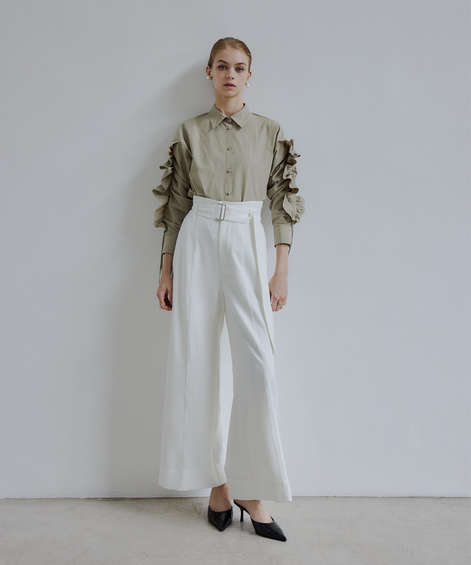 Belted wide pants