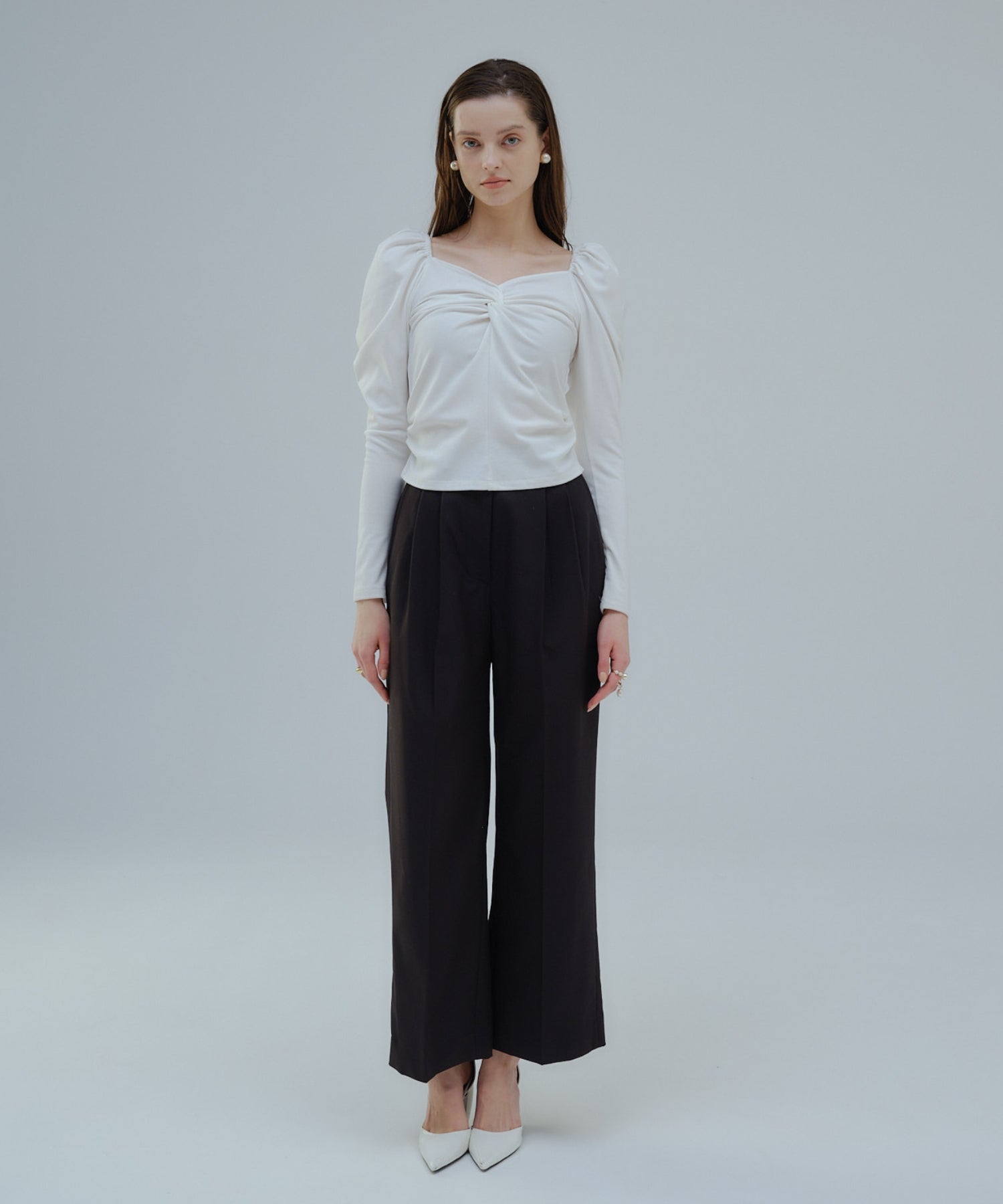 Tuck wide pants