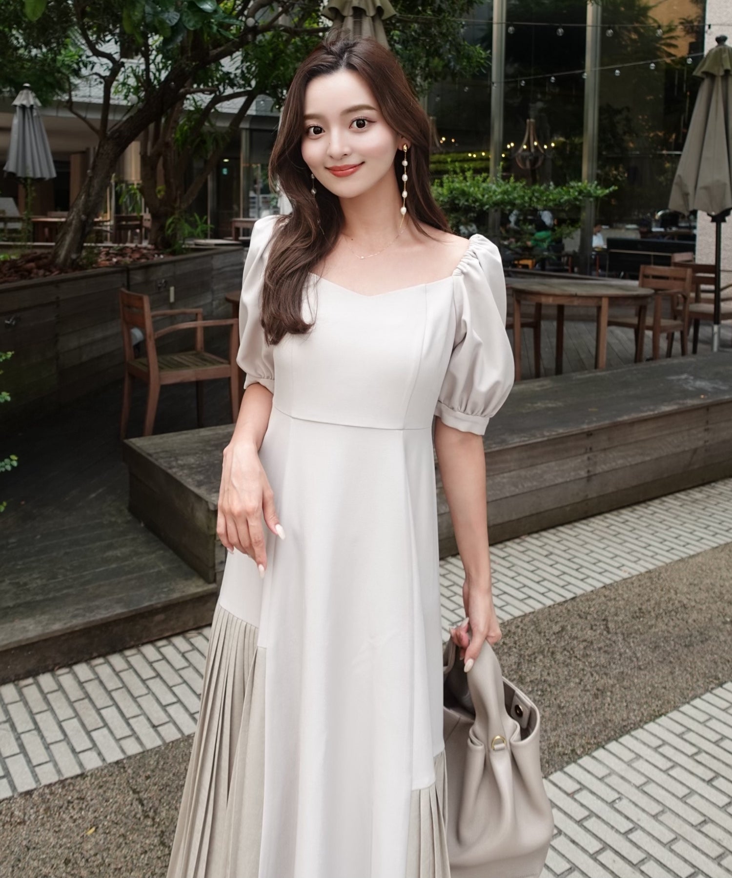 Pleats docking dress【Light beige】