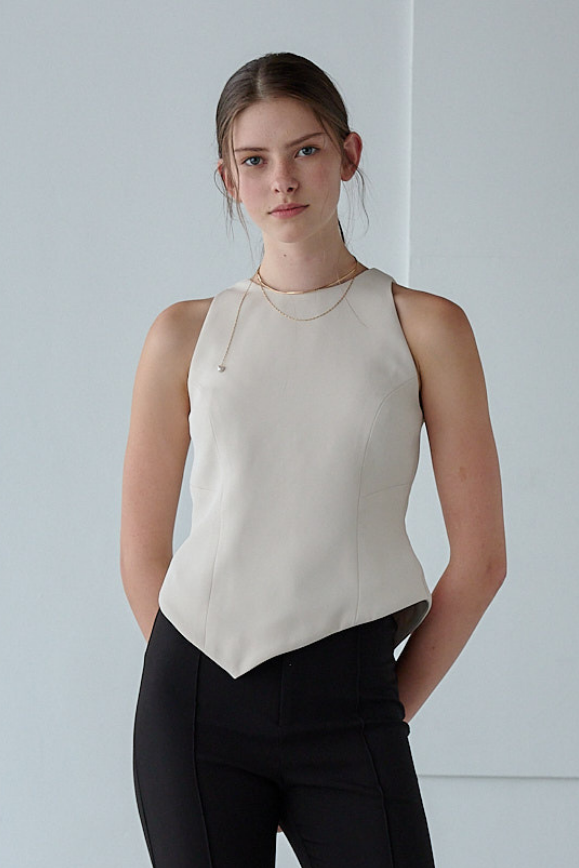 Shape tank