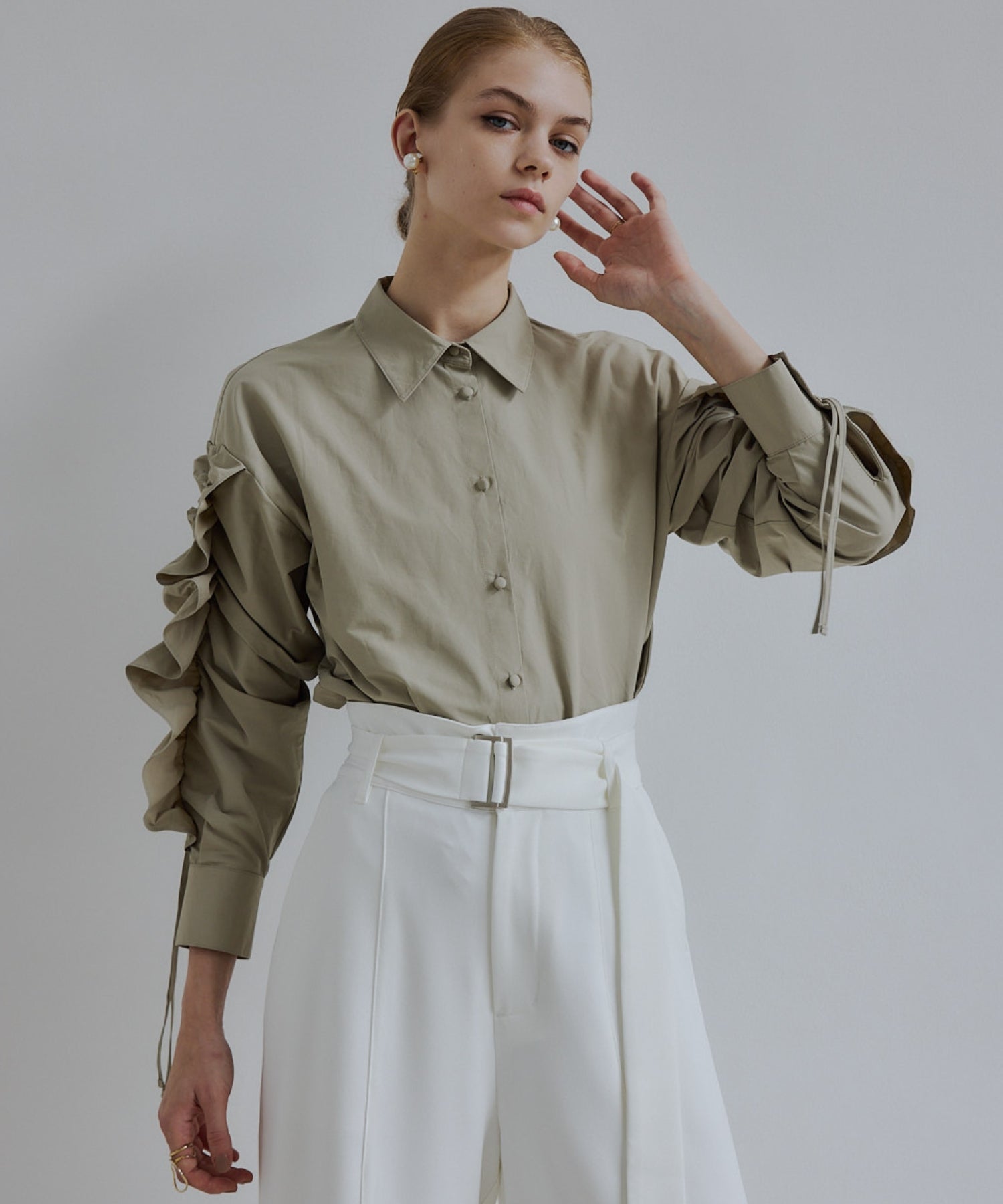 【SALE】Frill ribbon shirt