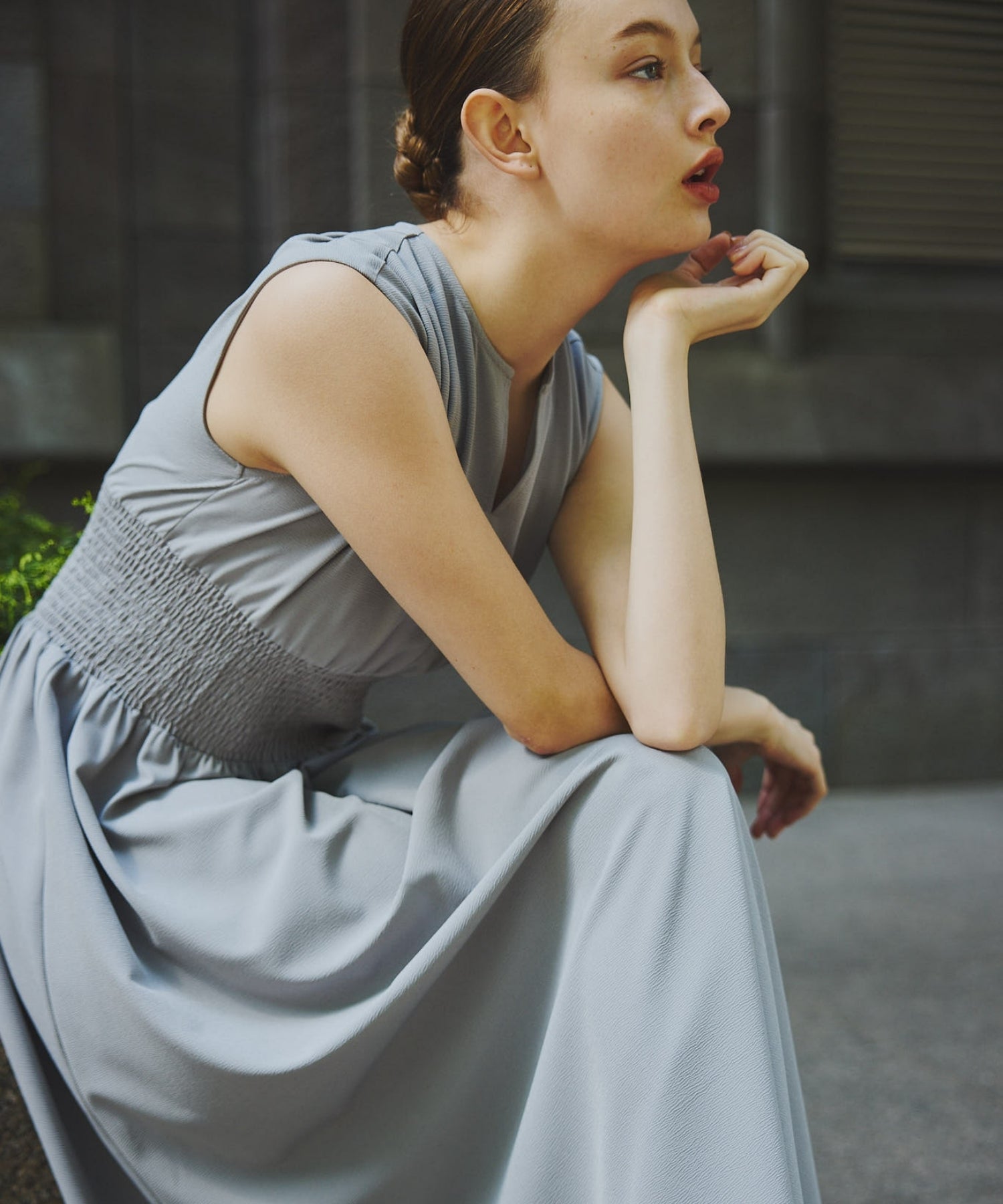 Key neck gather one-piece