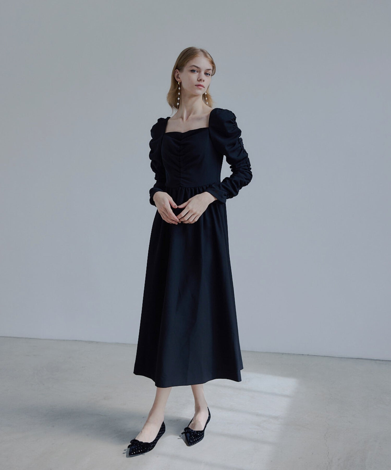Cup-in back open gather dress