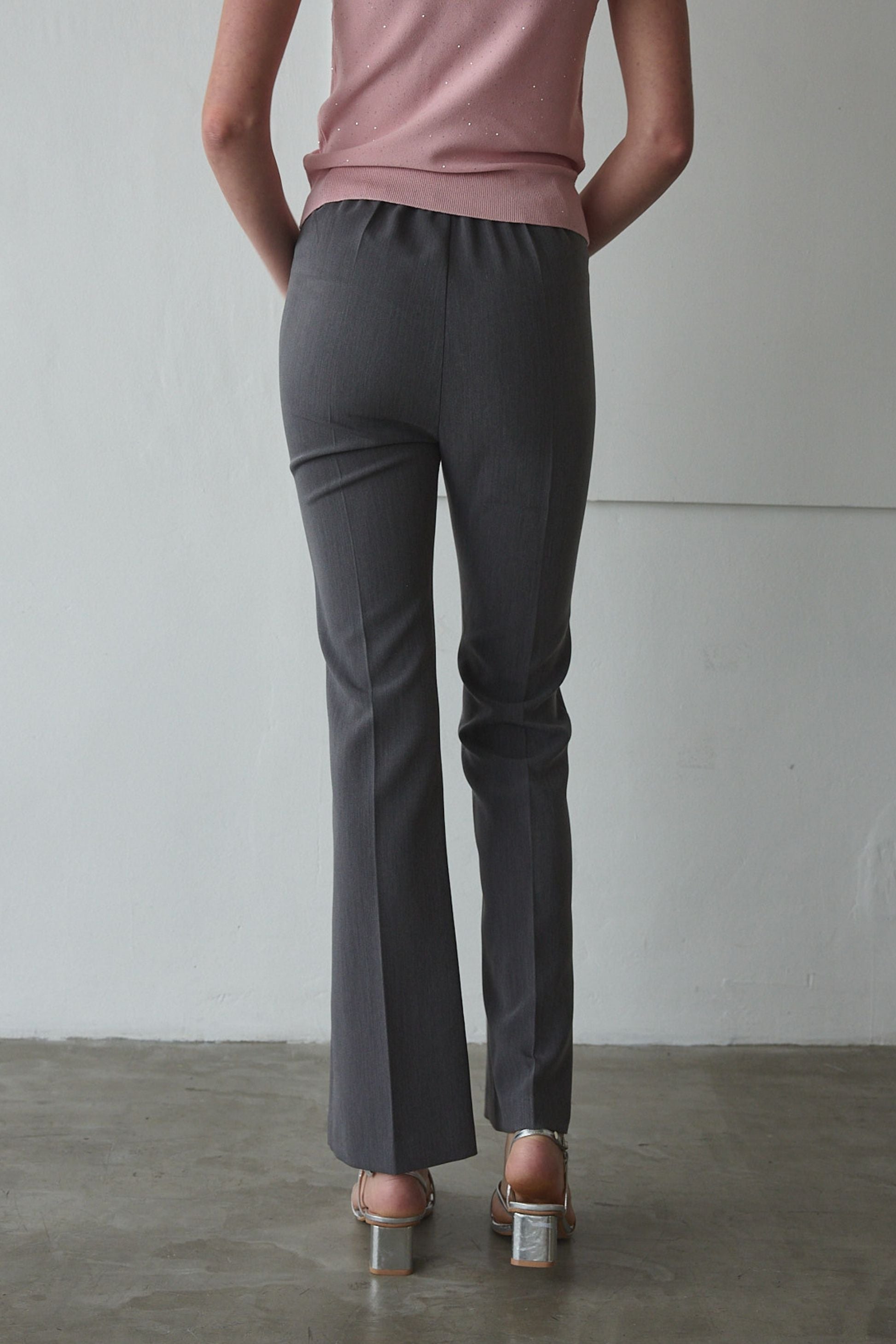 Pin tuck slim flare pants
