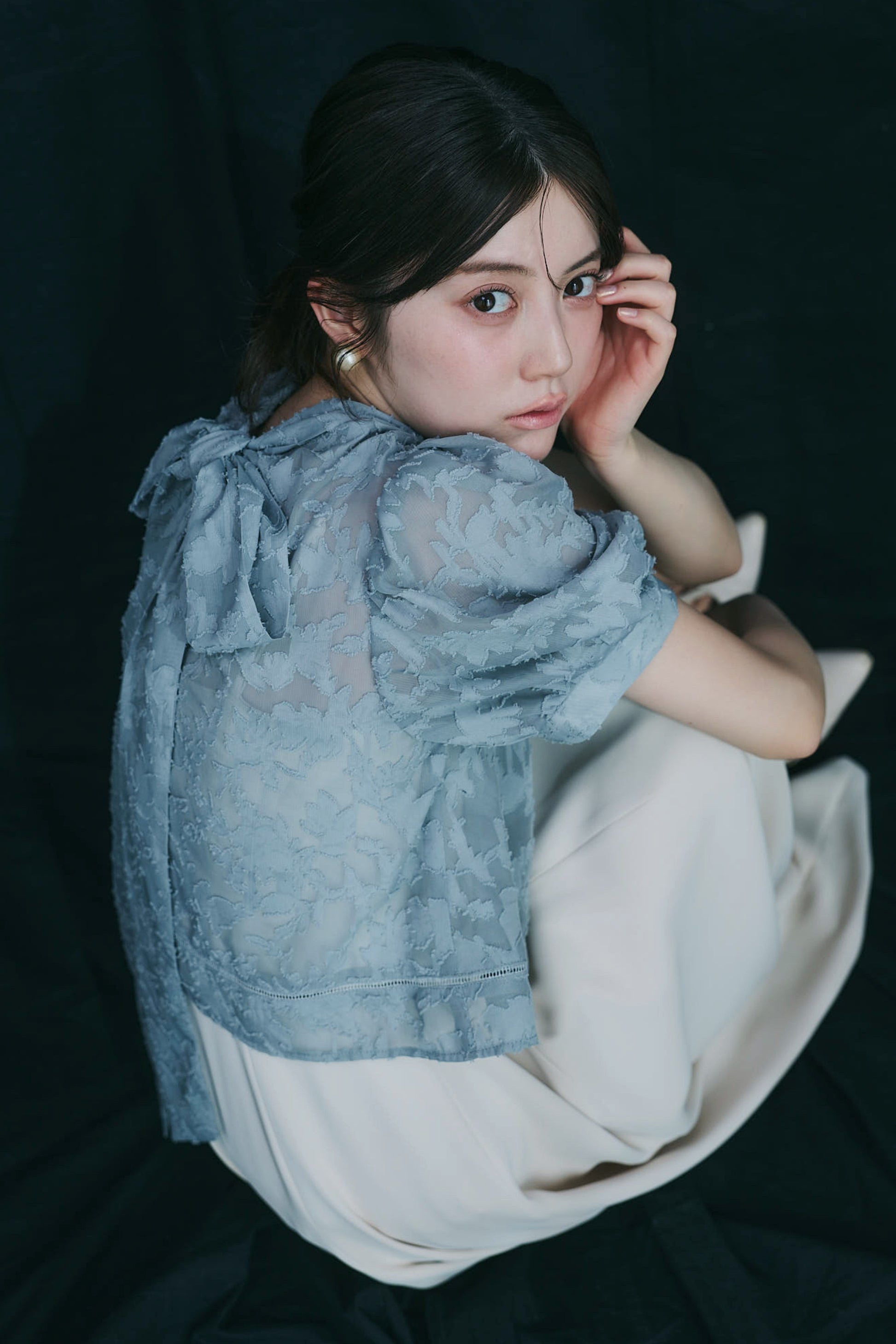 ジャガードリボンブラウス