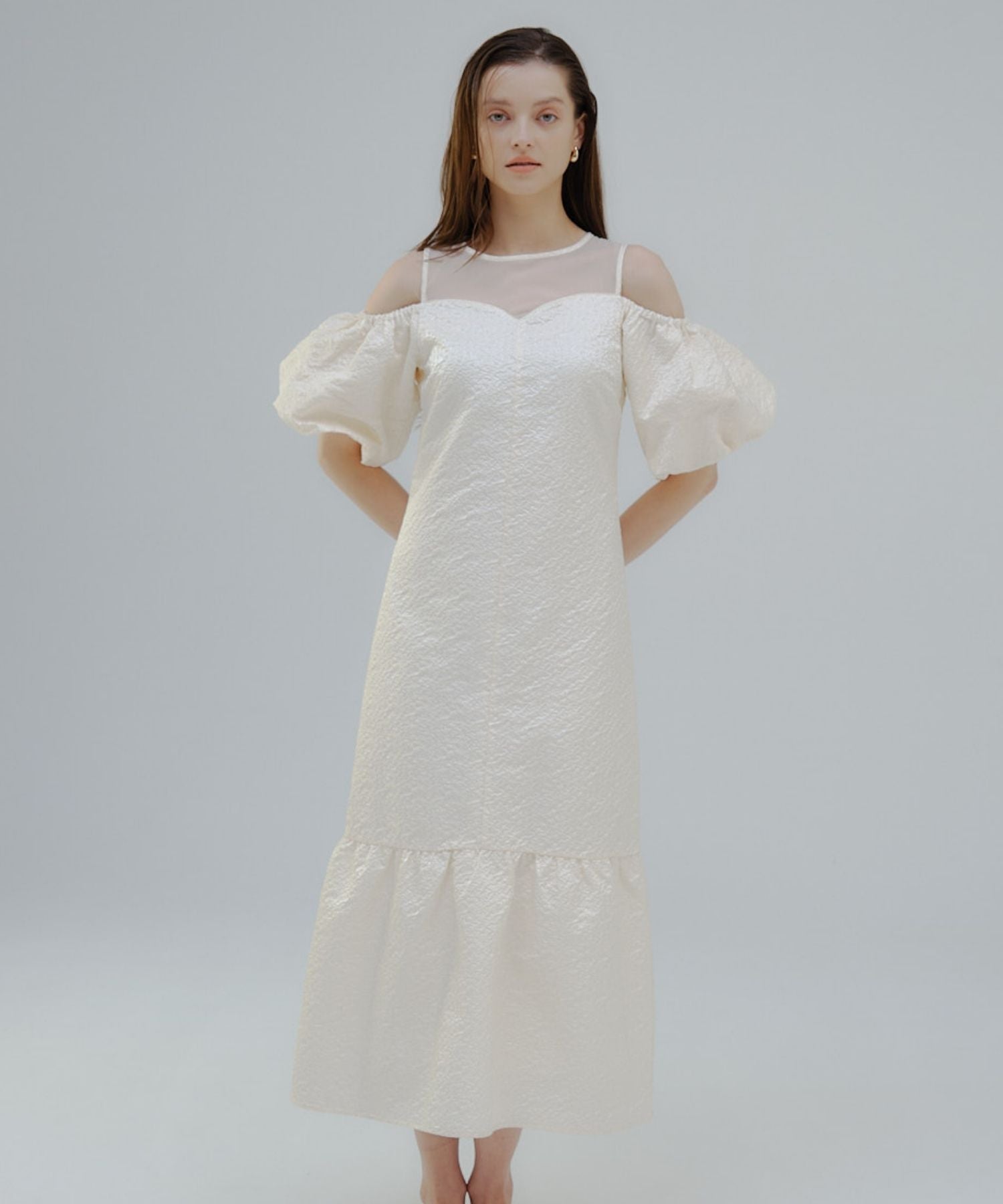 【SALE】Balloon off shoulder one-piece / Ivory