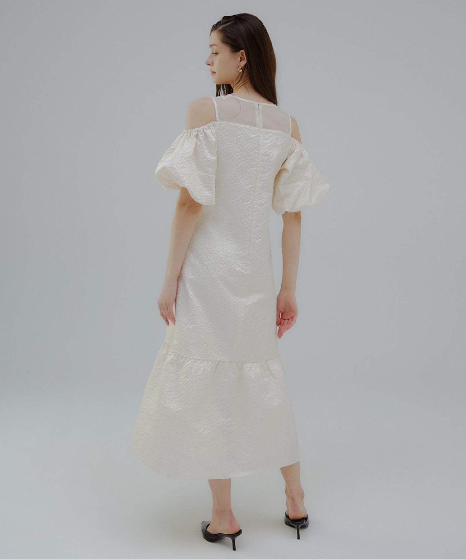 【SALE】Balloon off shoulder one-piece / Ivory