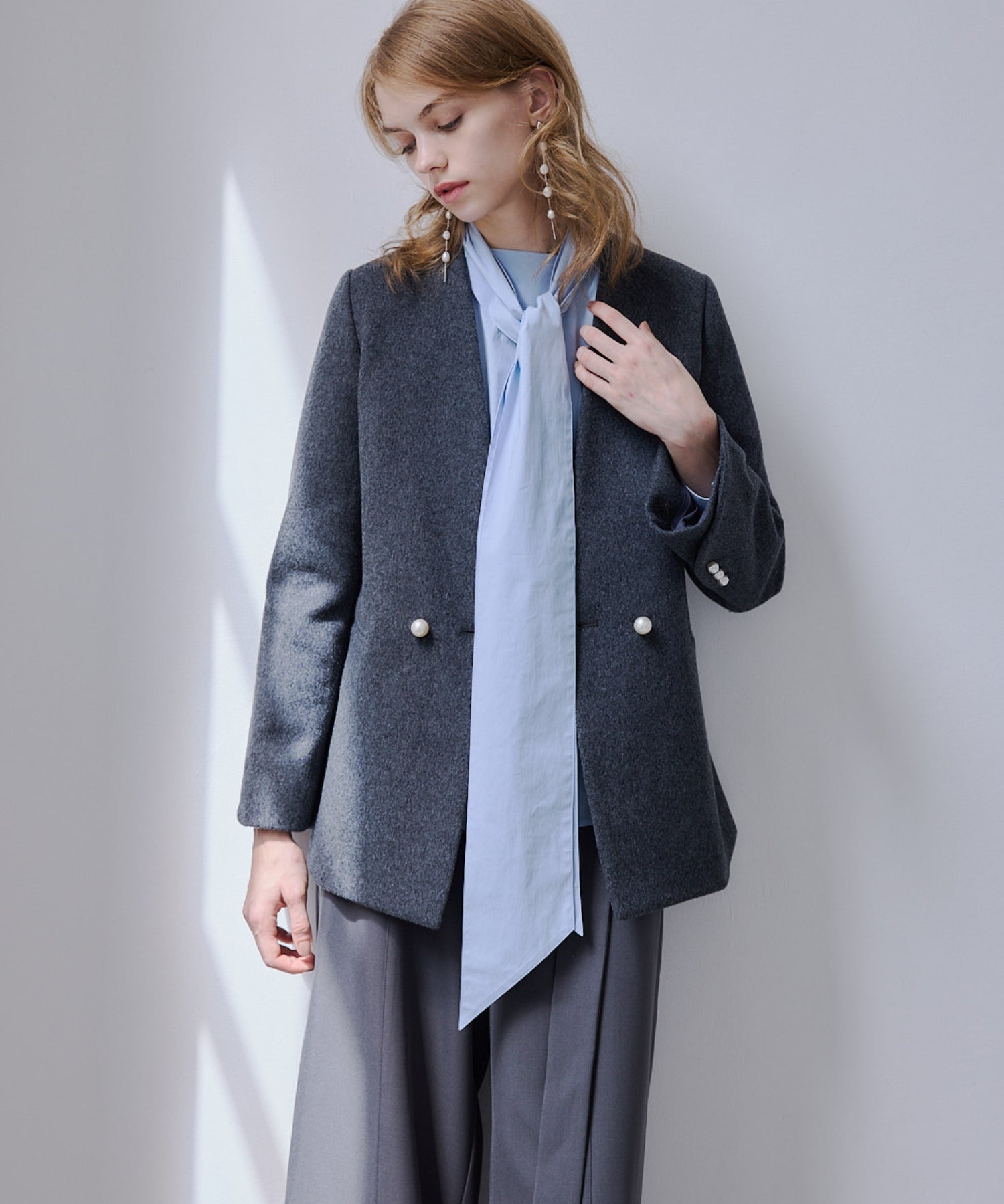 【SALE】No collar pearl coat