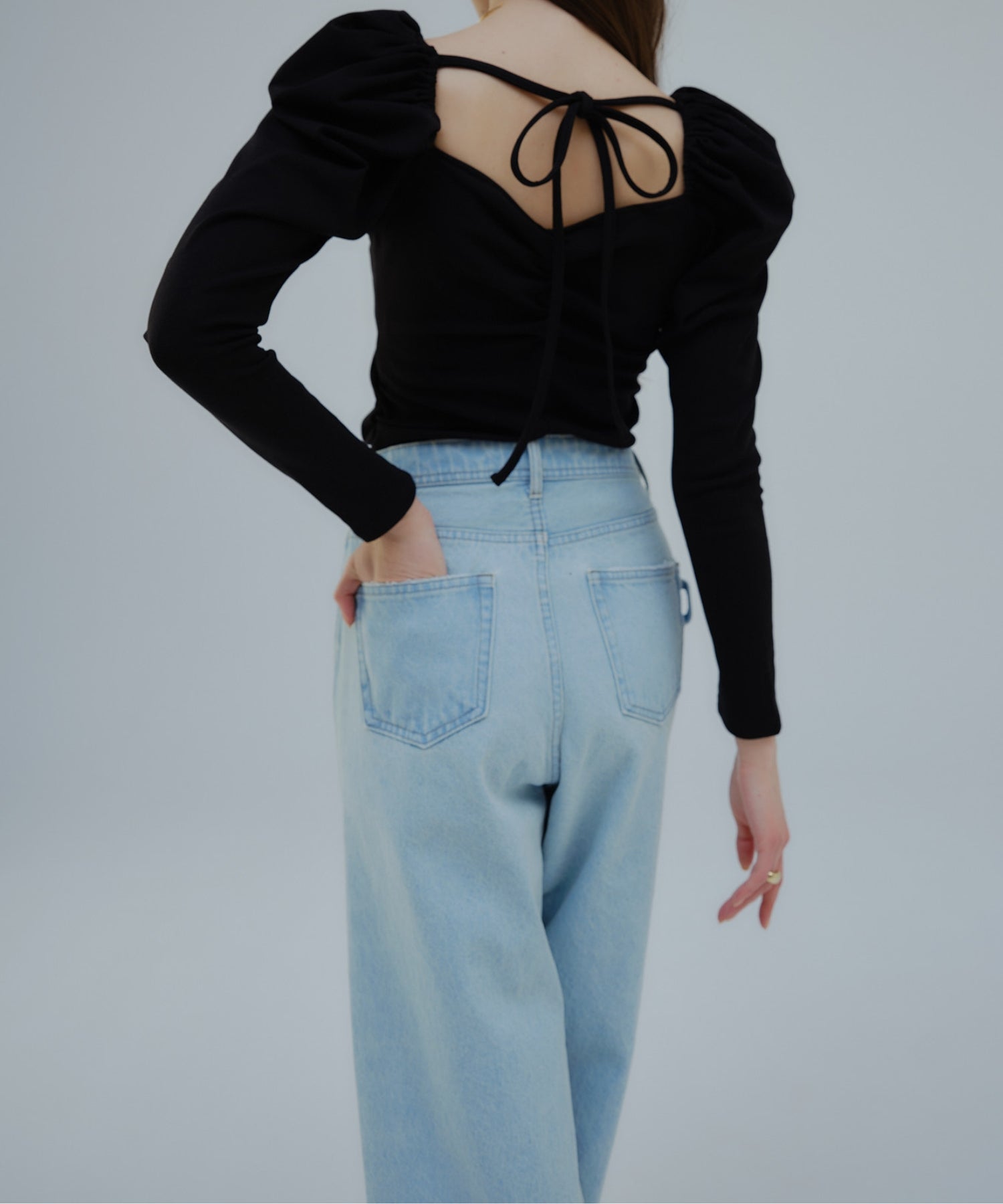 Cut out straight denim