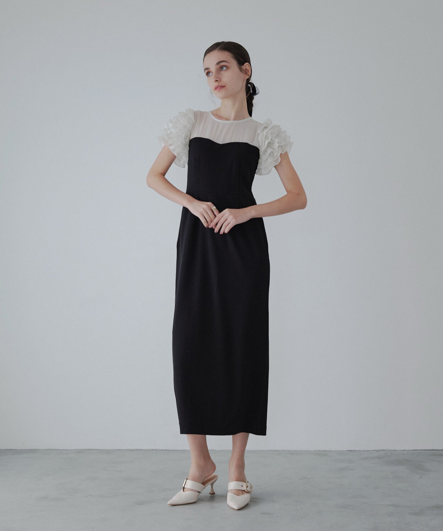 Docking shiffon ribbon dress