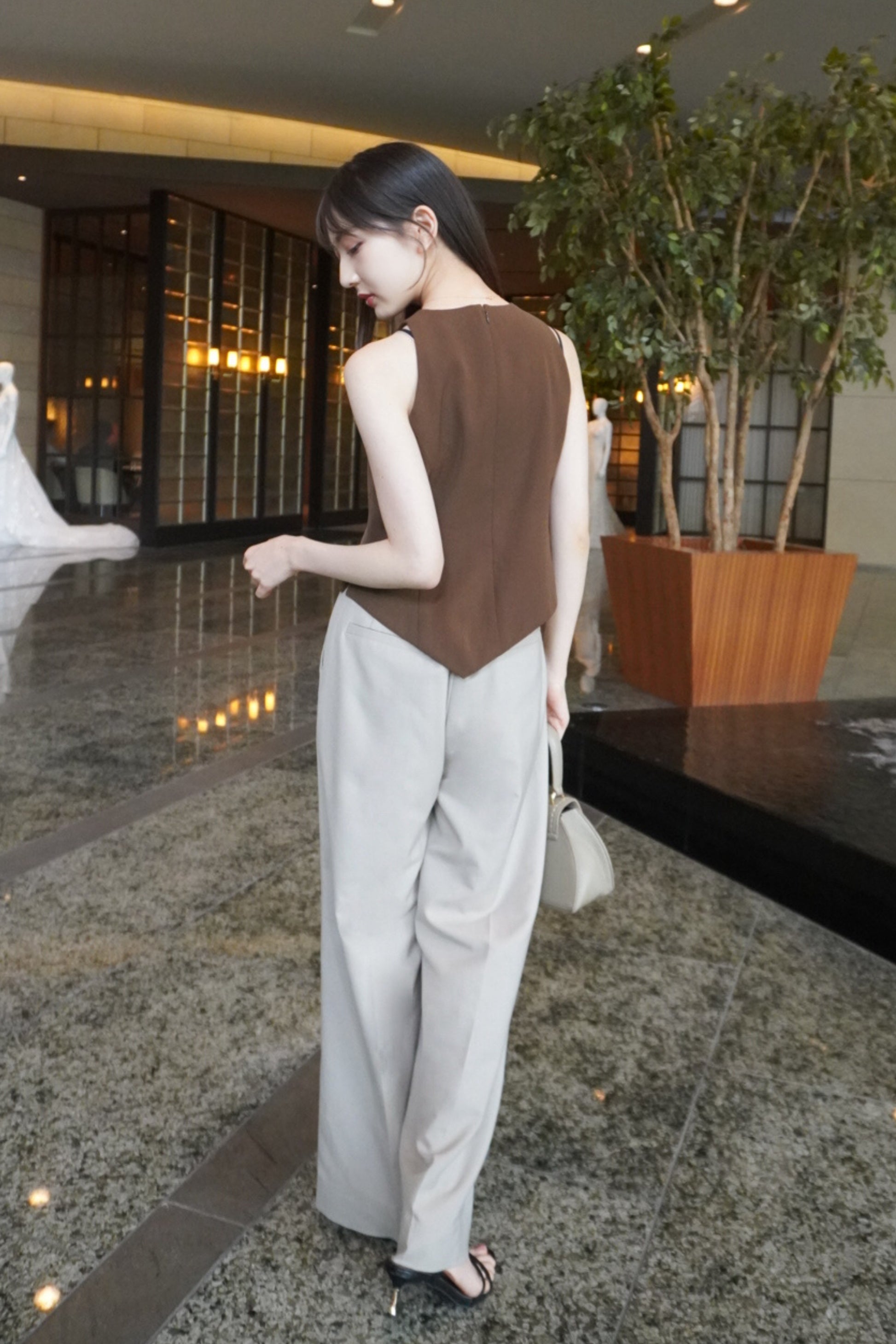Shape tank