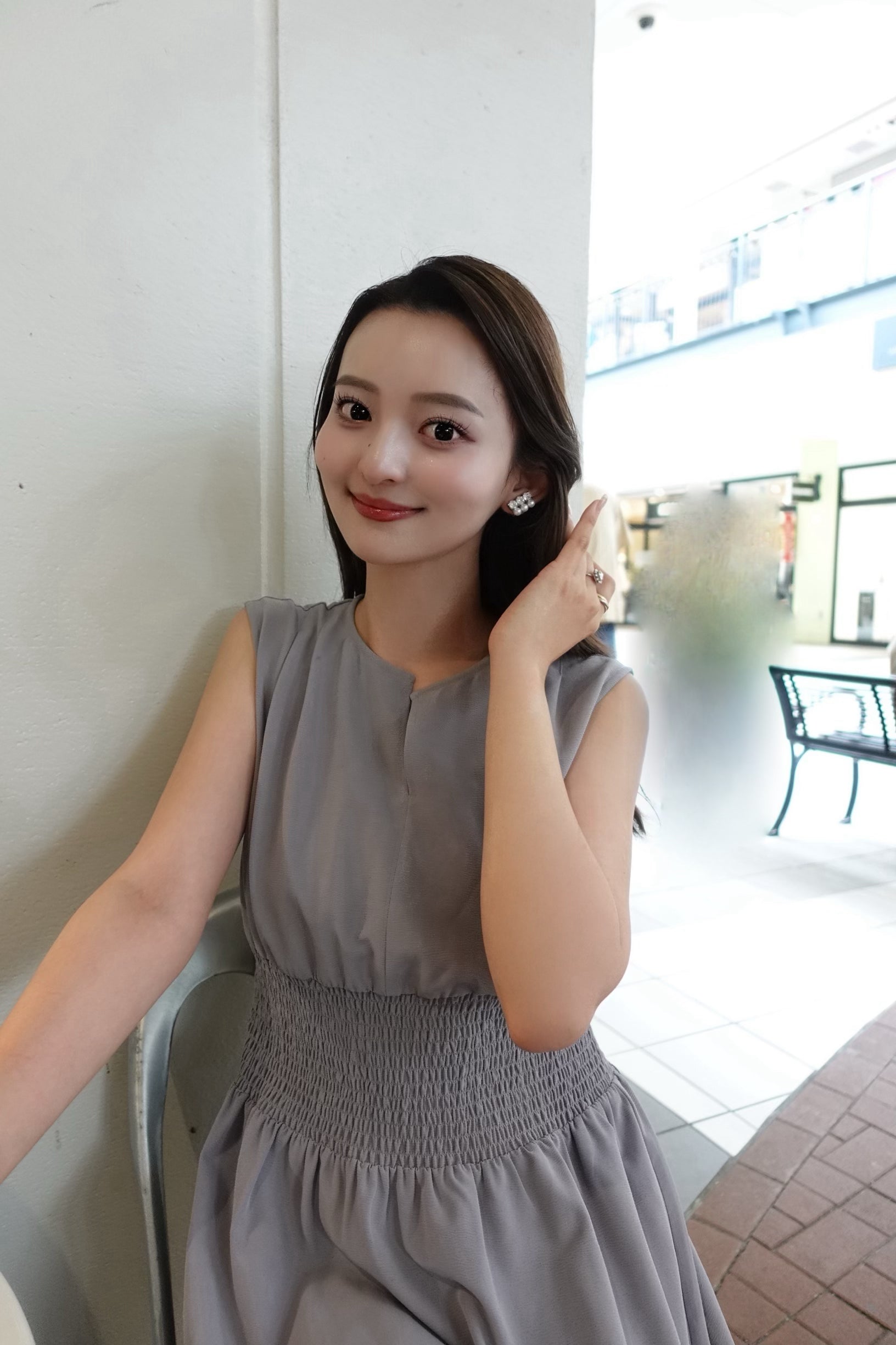 Key neck gather one-piece