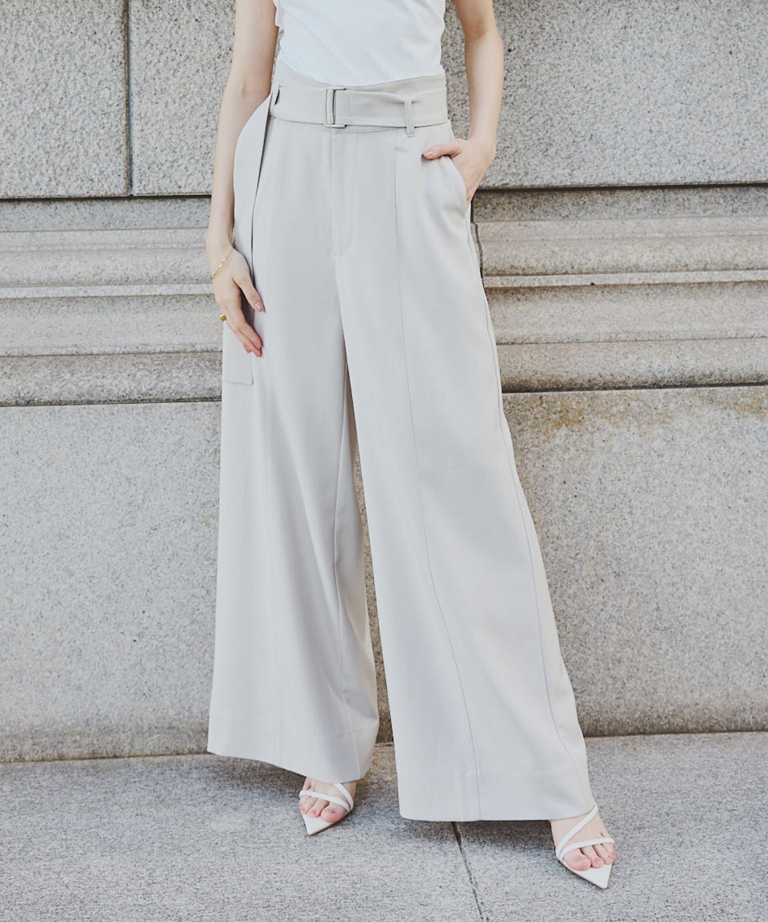 Belted wide pants