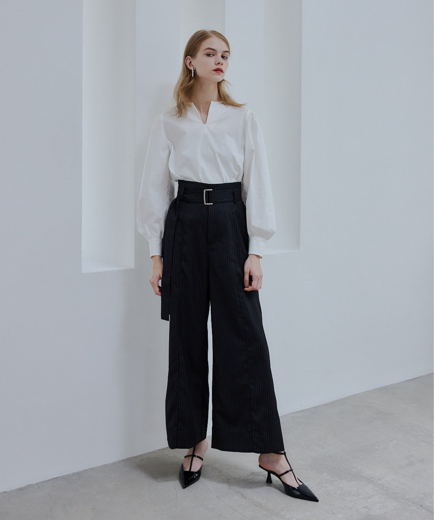 Belted wide pants