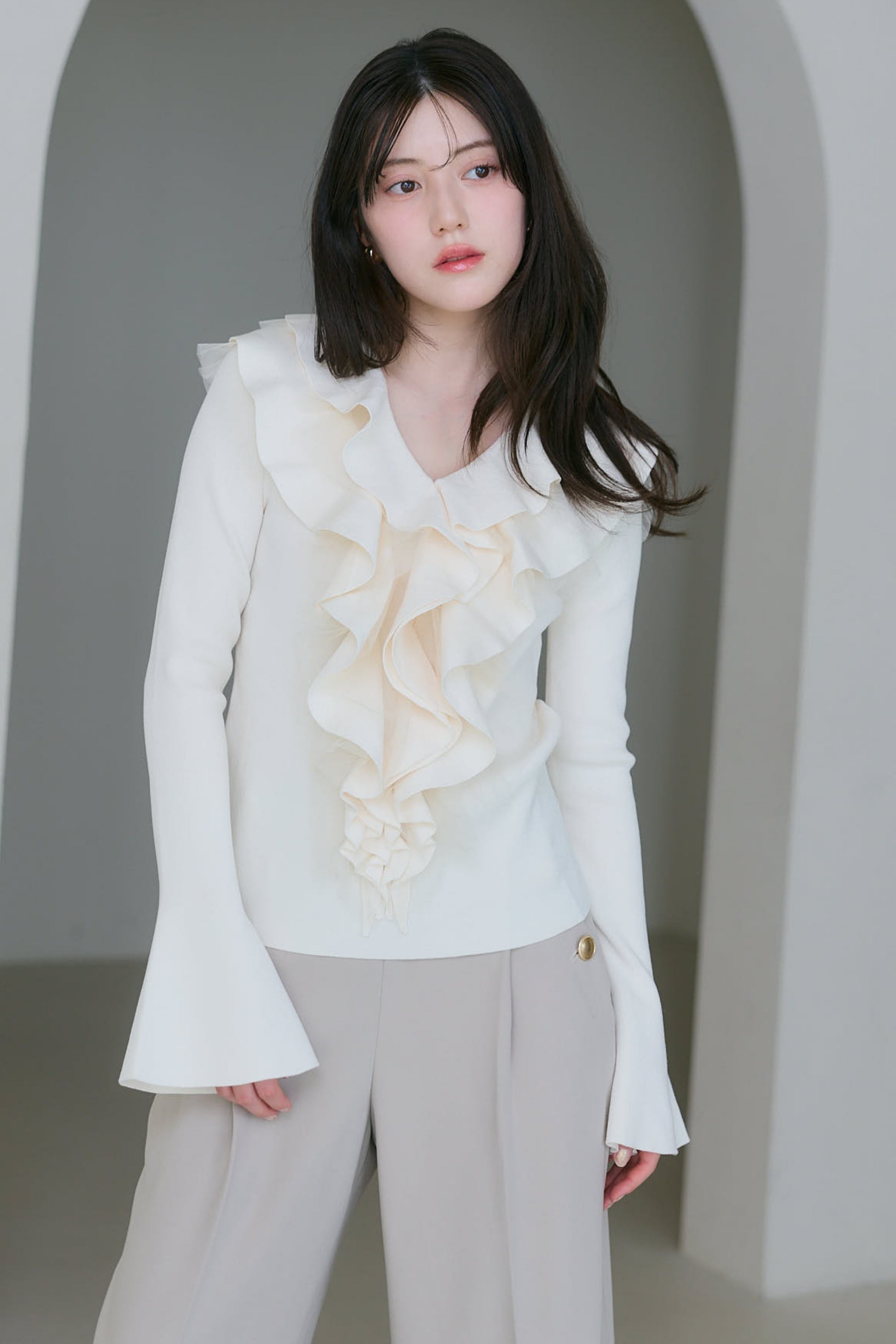 ラッフルフリルニット