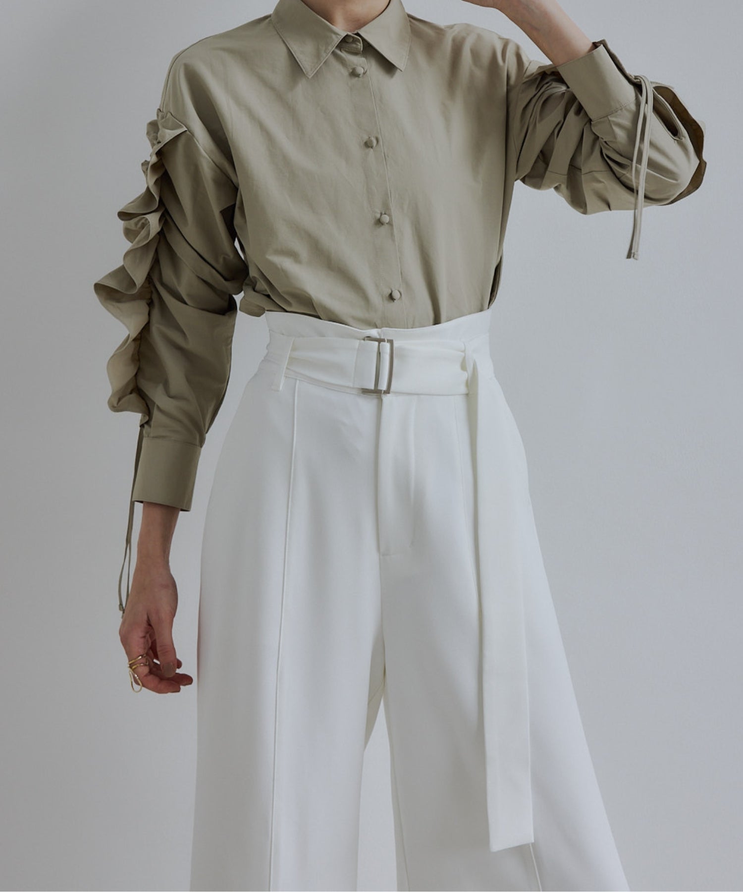 Belted wide pants