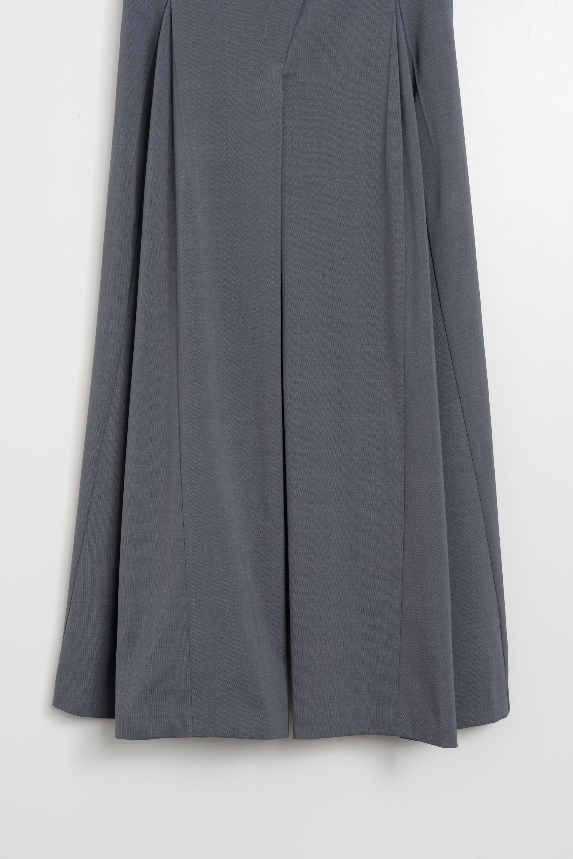 Cross tuck pants