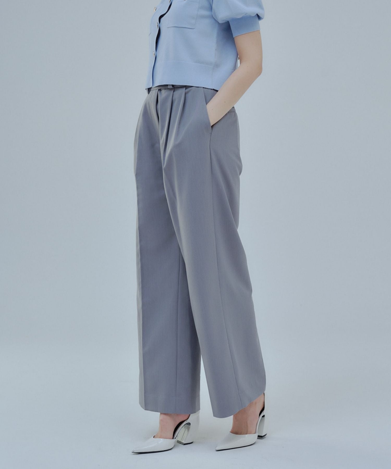 Tuck wide pants