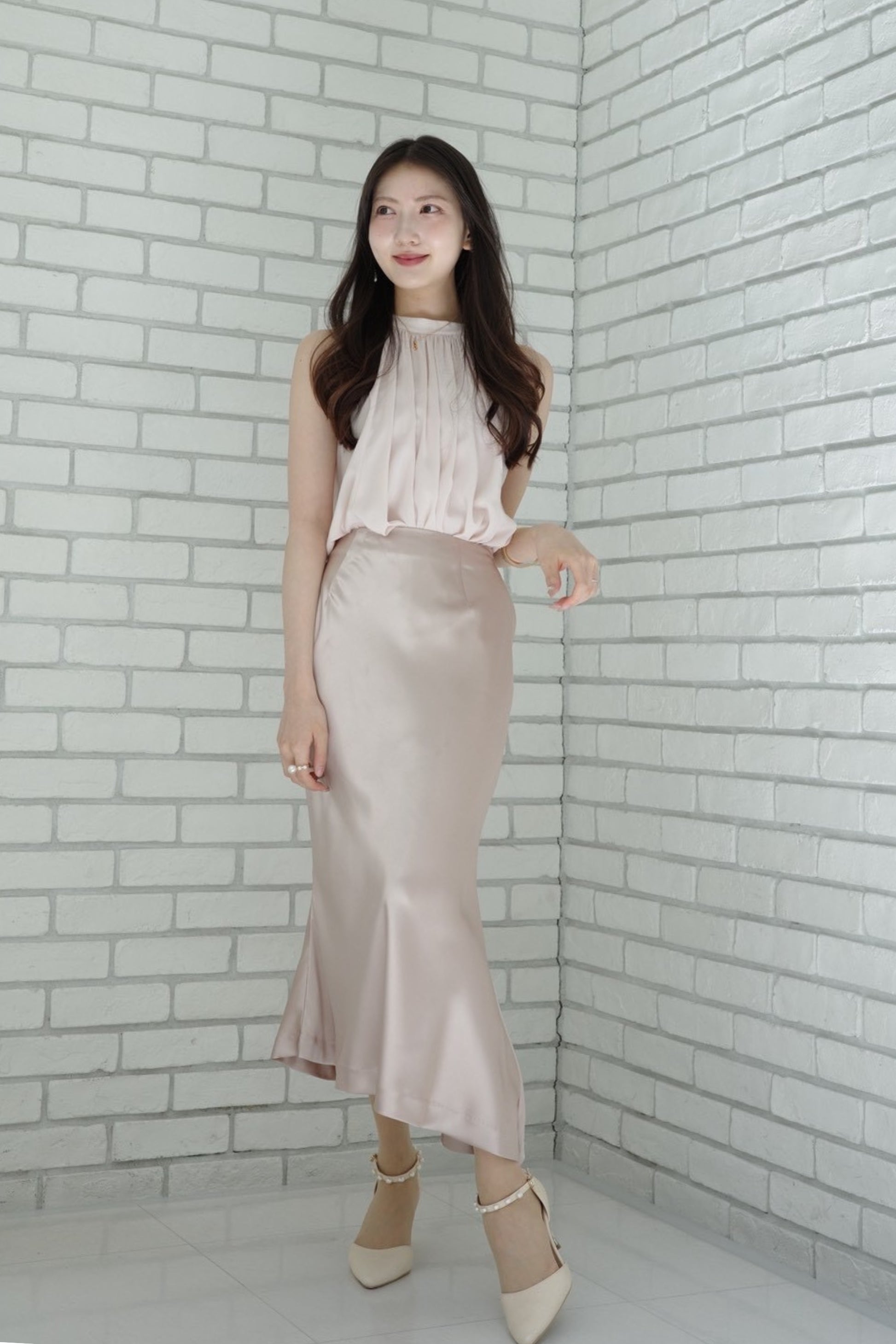 シルキーサテンスカート