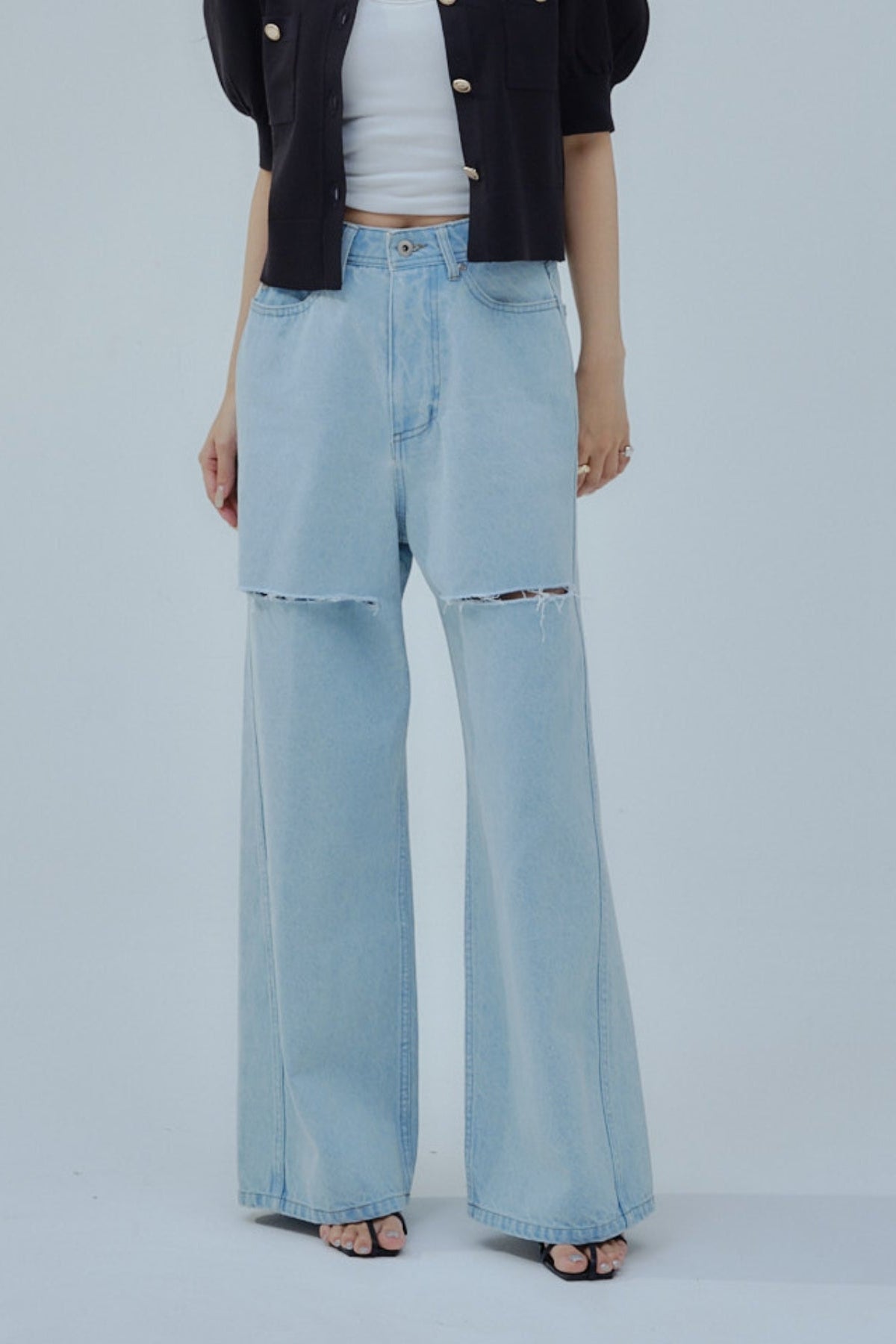 Cut out straight denim