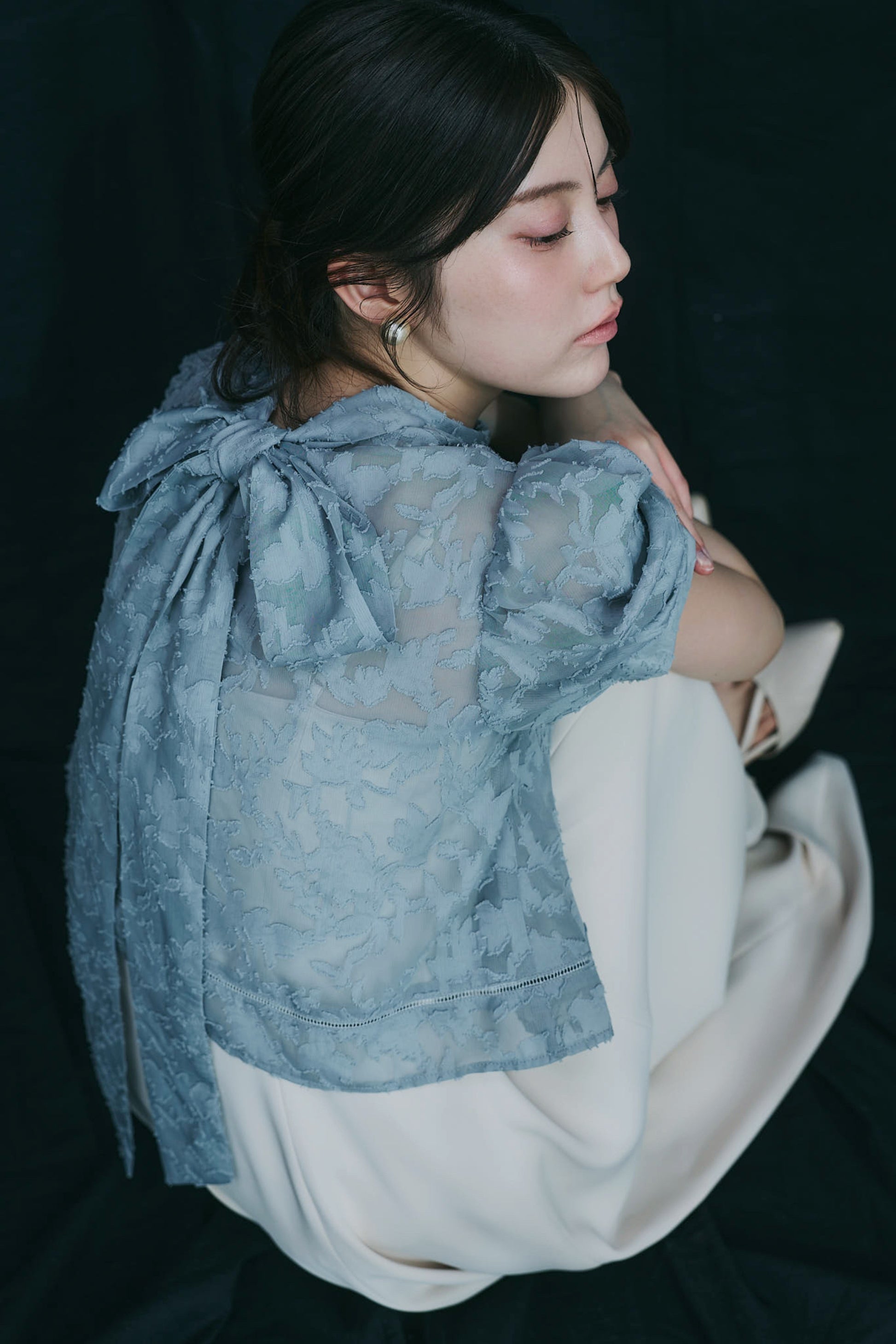 ジャガードリボンブラウス