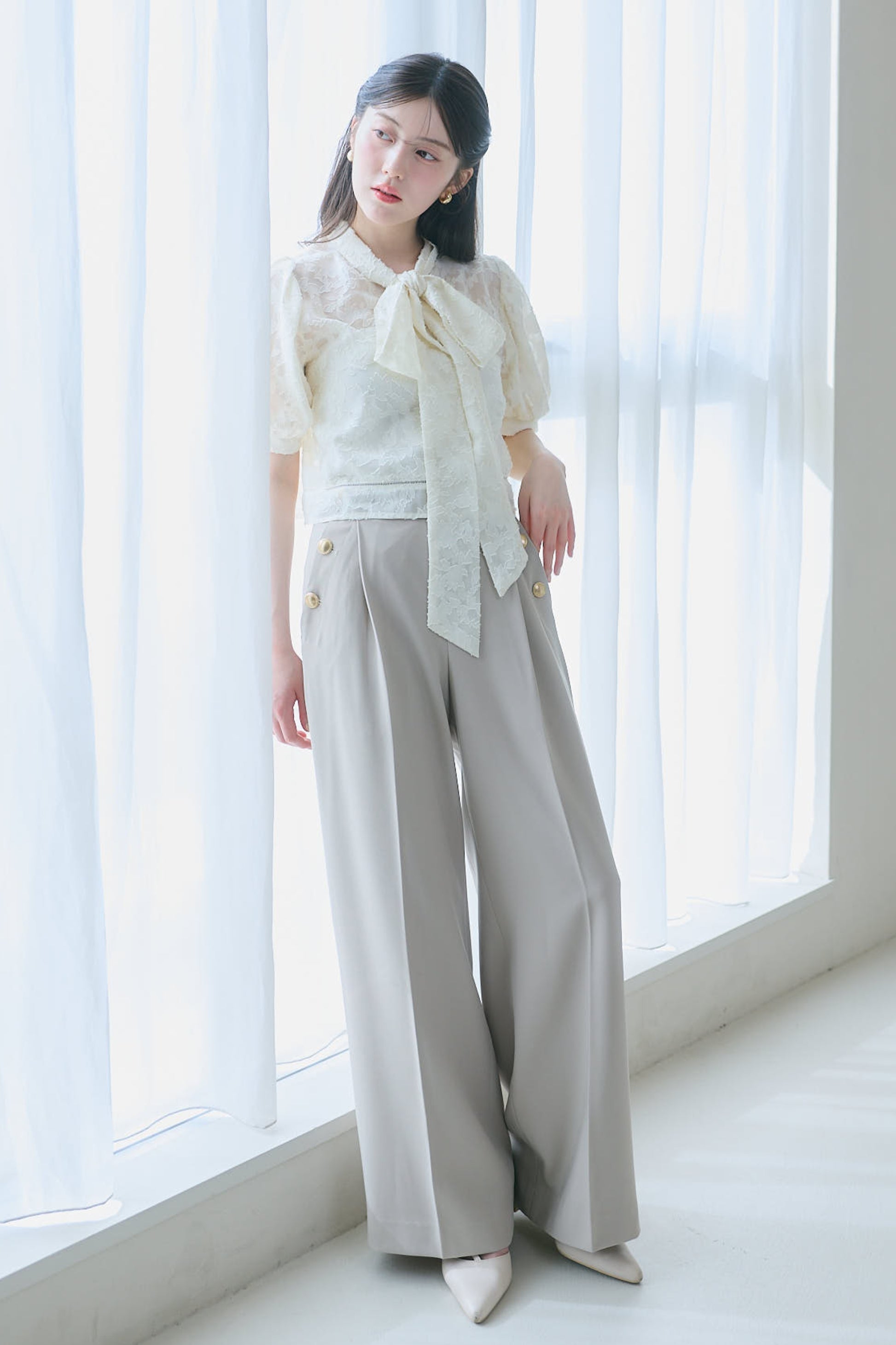 ジャガードリボンブラウス