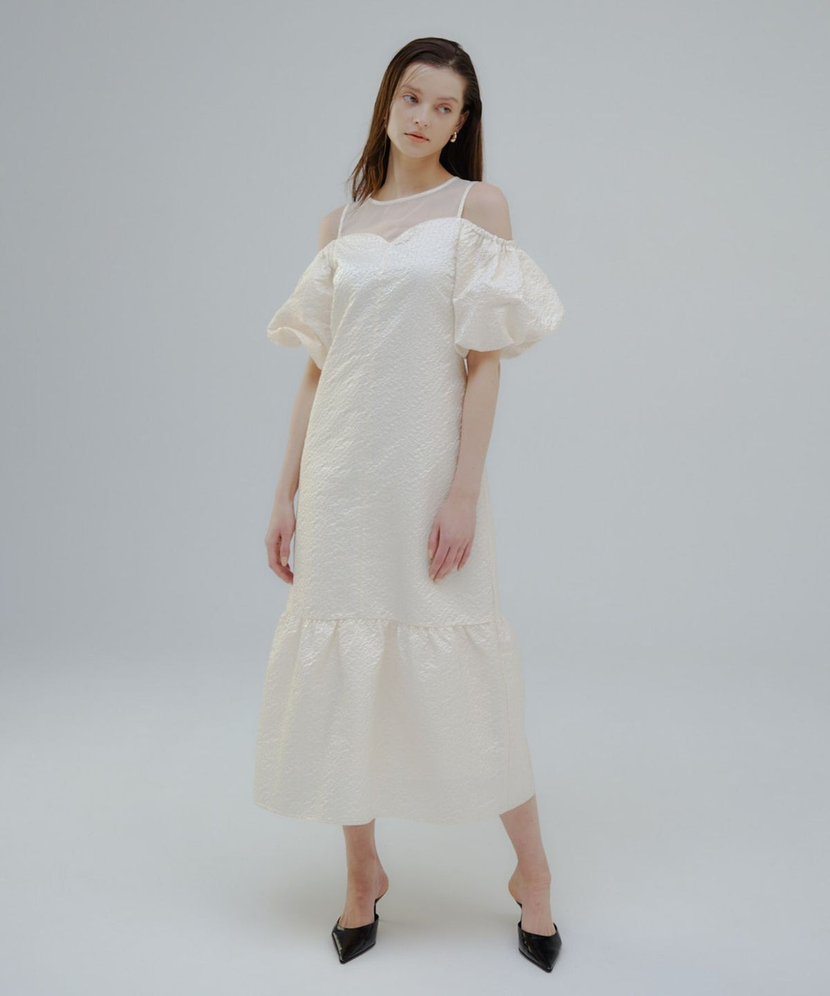 Balloon off shoulder one-piece【Ivory】