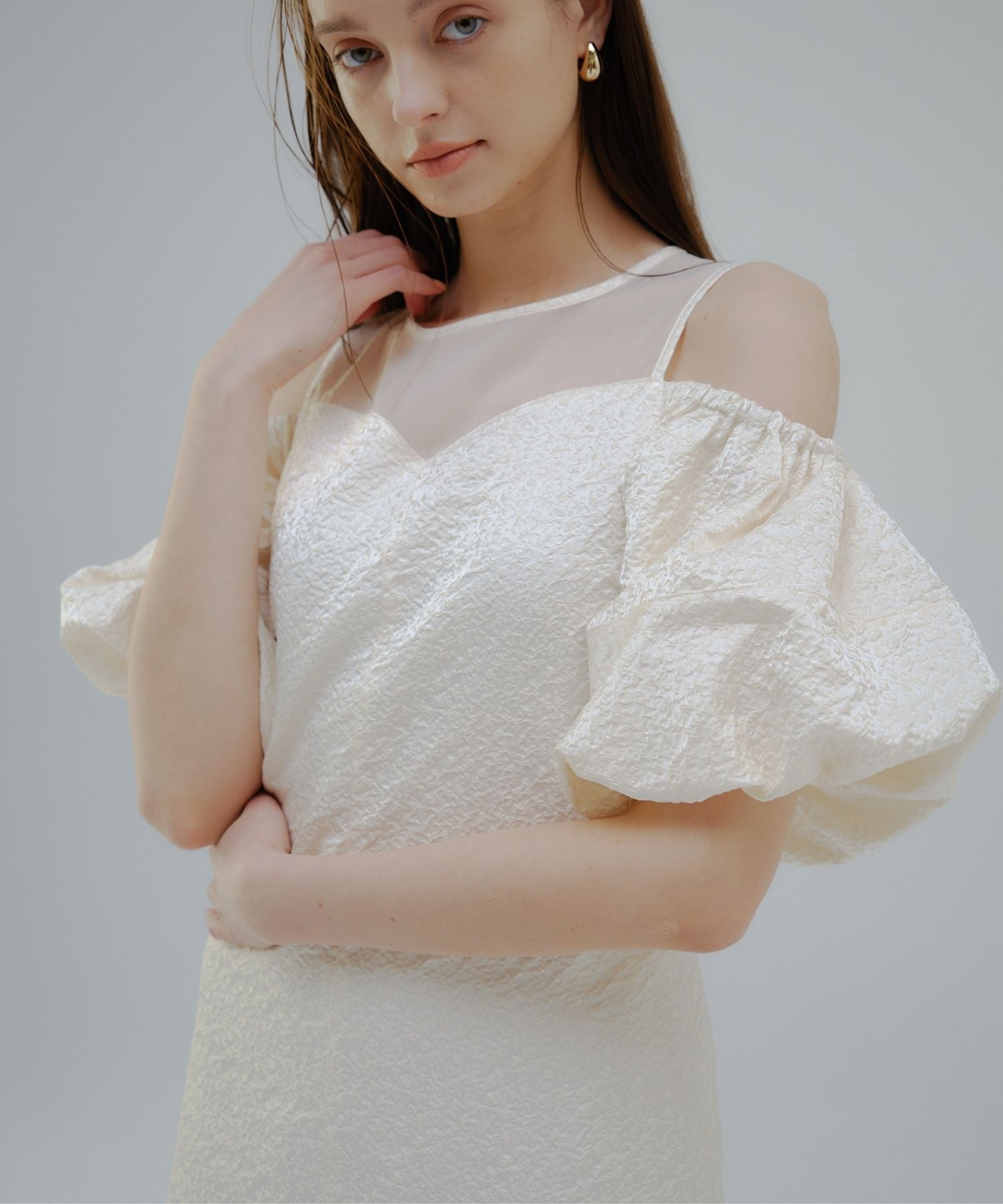 Balloon off shoulder one-piece【Ivory】