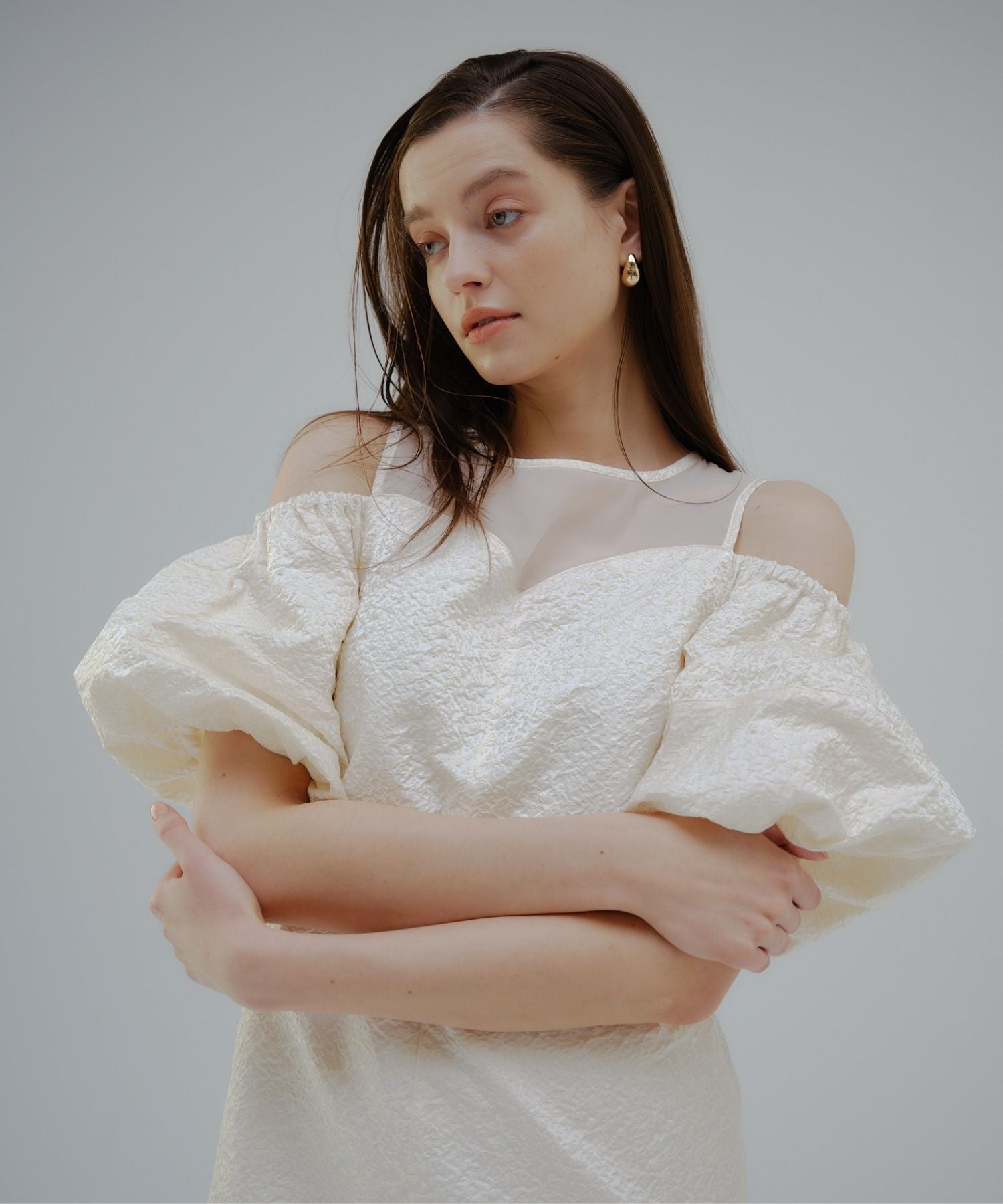 Balloon off shoulder one-piece【Ivory】